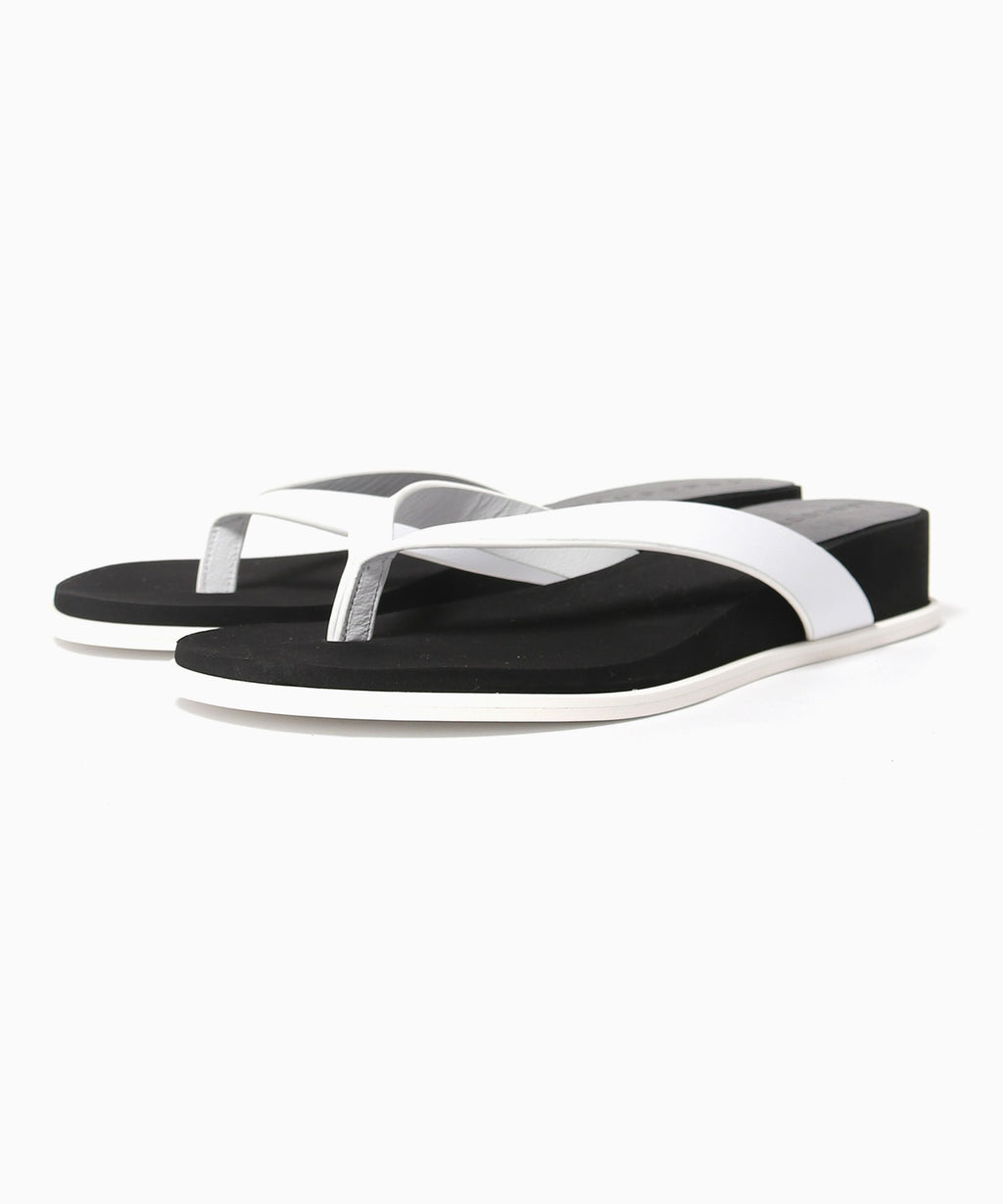 LAOCOONTE / LUCI SOFIA ビーチ サンダル