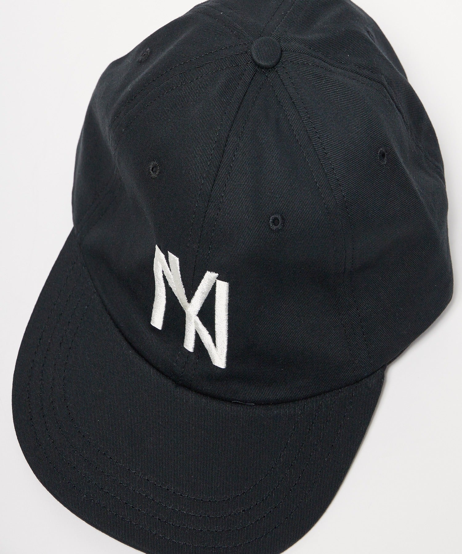 LOGO CAP