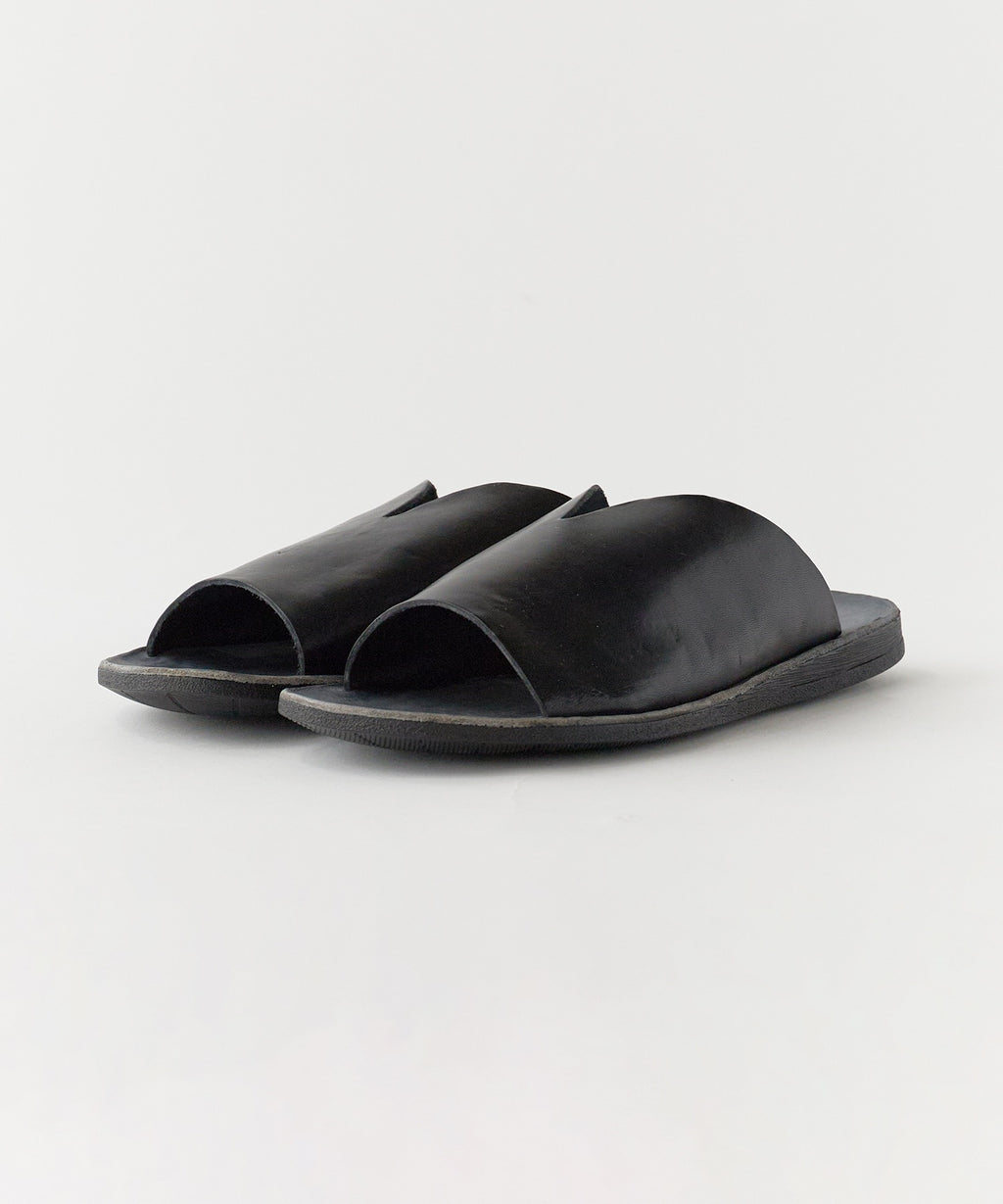 BRADOR / LEATHER SANDALS
