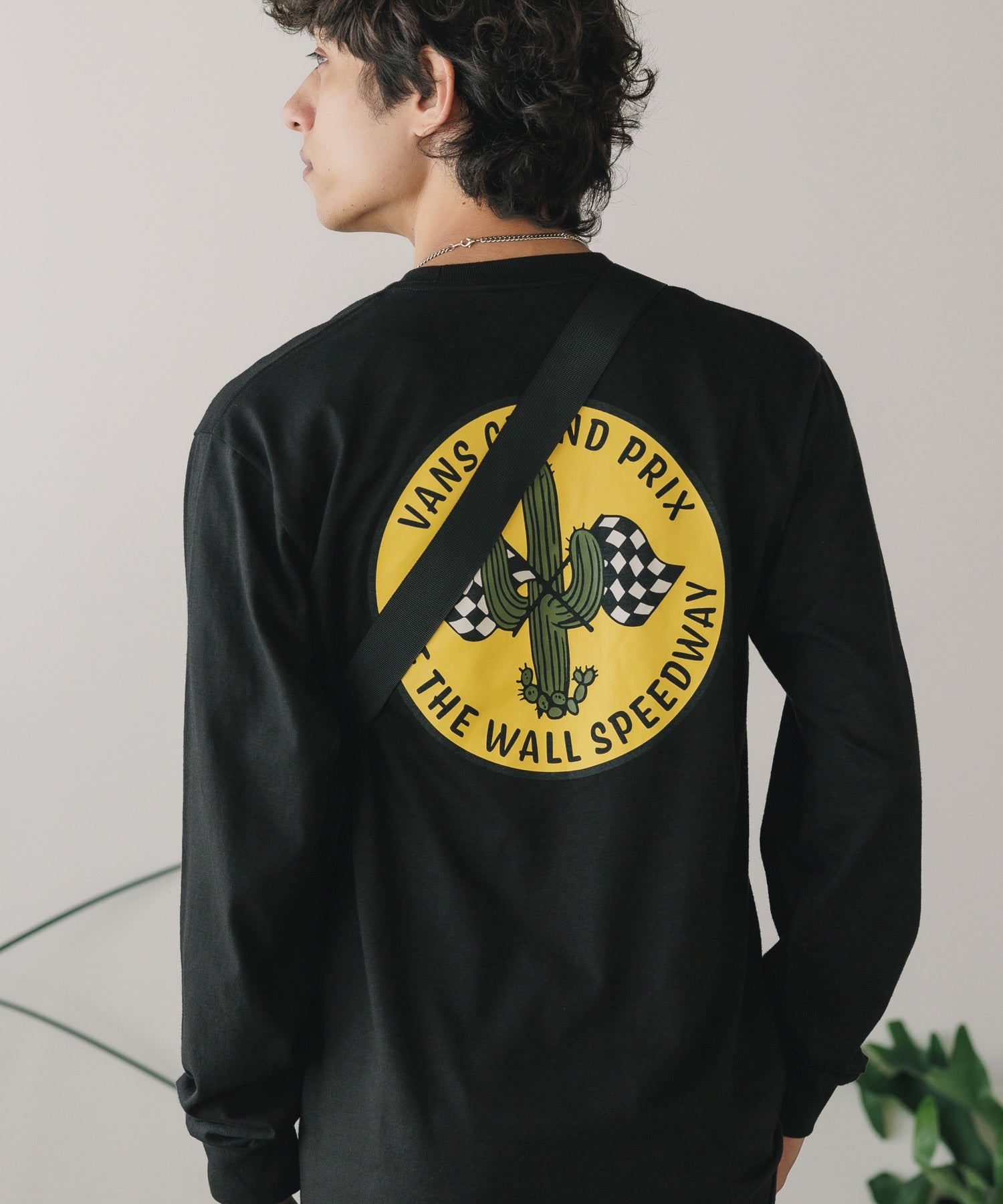 M VANS GRAND PRIX LS TEE