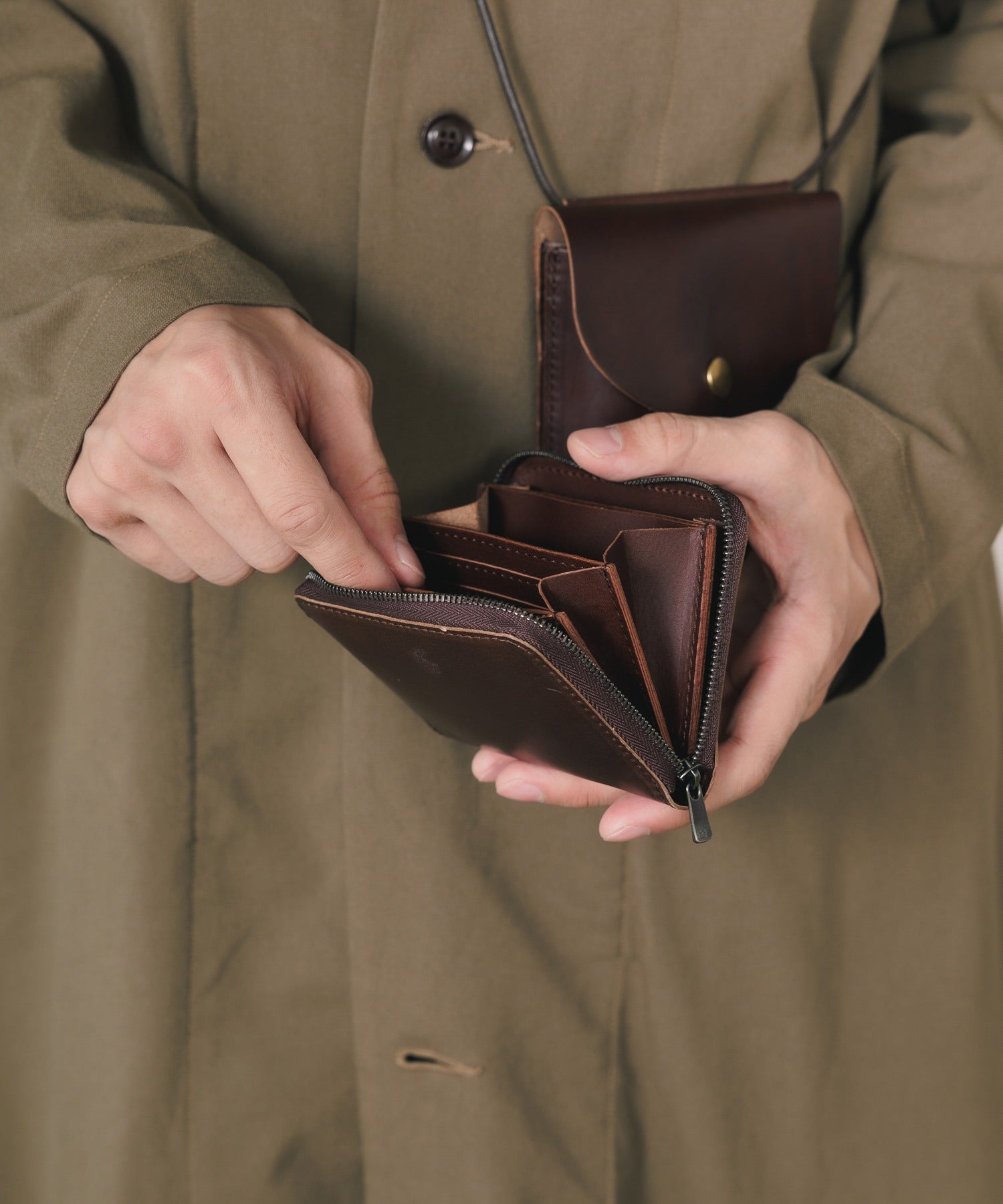 MR.OLIVE / HORWEEN CHROMEXCEL LEATHER / COMPACT ZIP WALLET