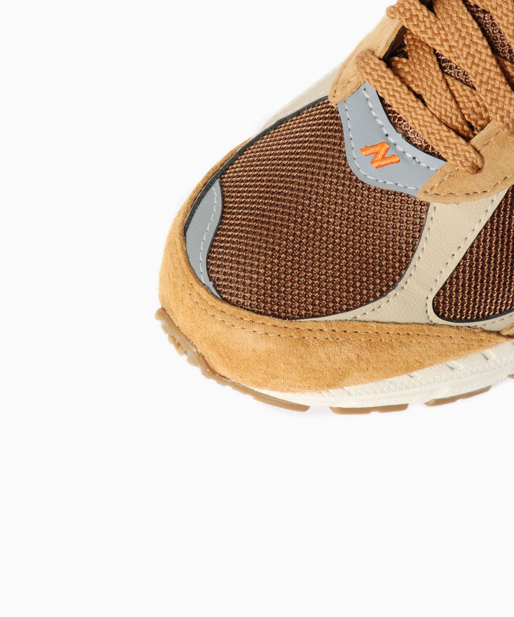 NEW BALANCE / M2002R GORE-TEX