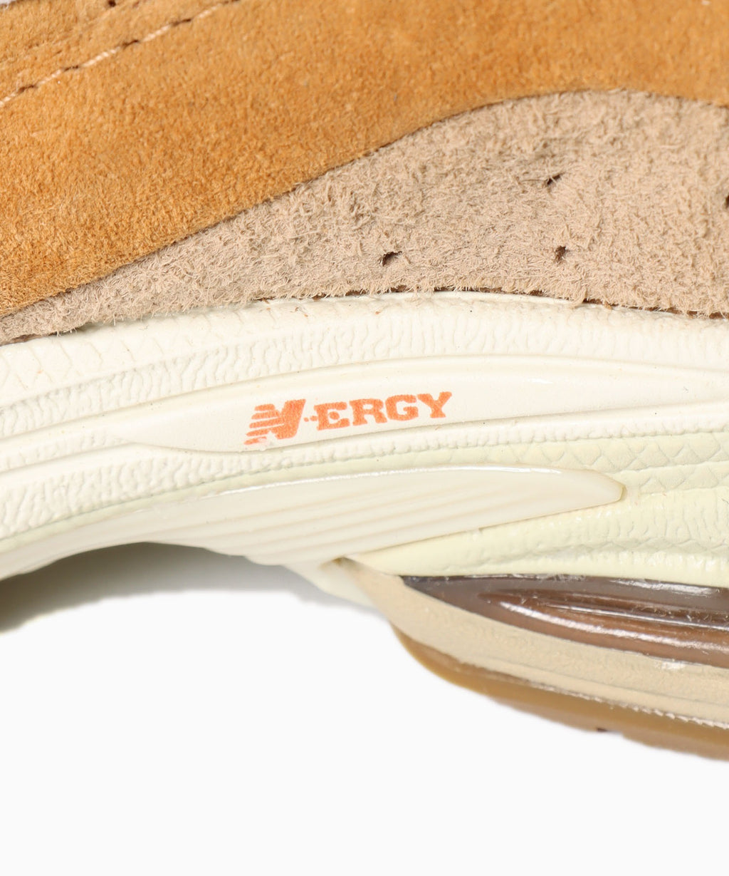 NEW BALANCE / M2002R GORE-TEX