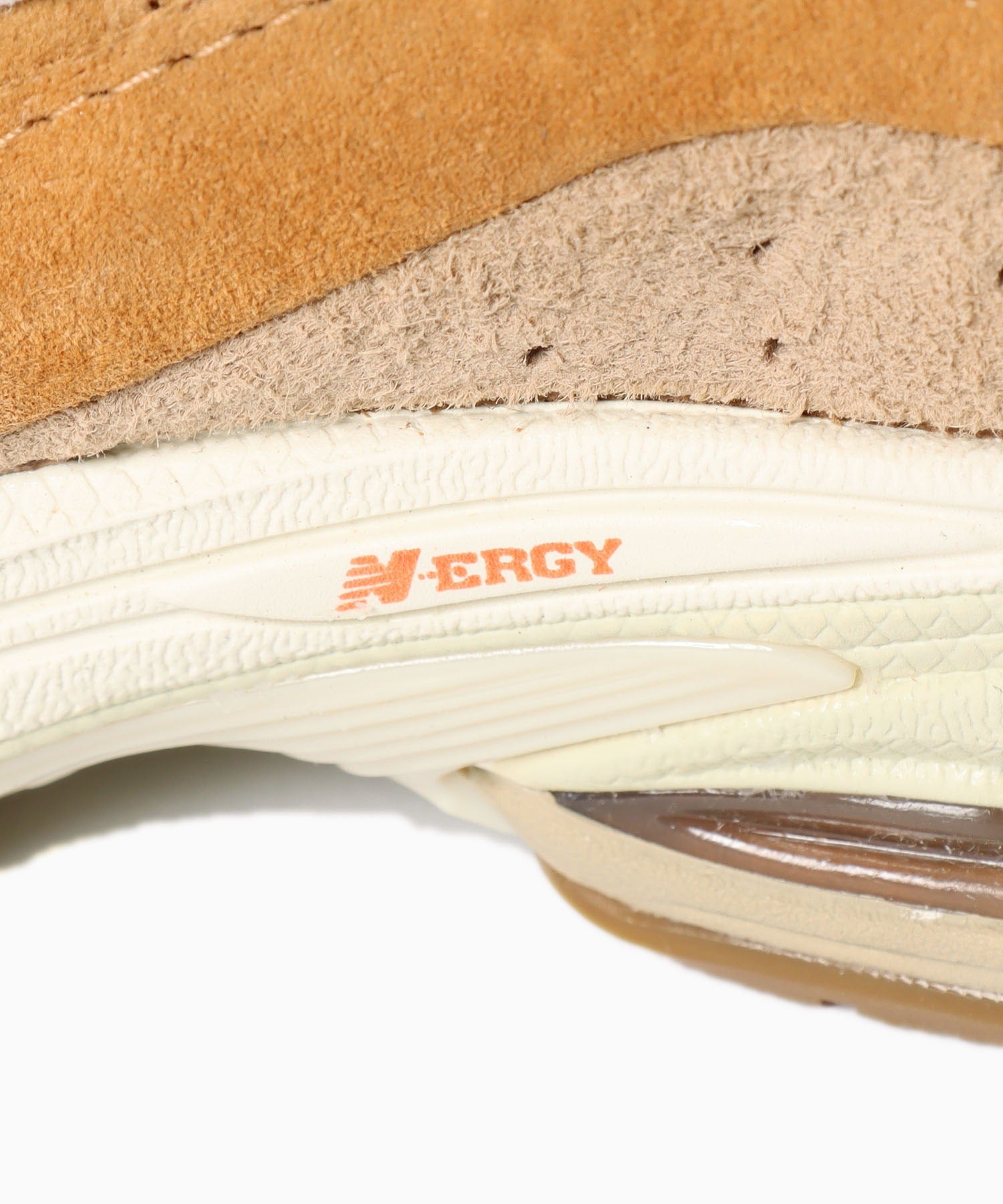 NEW BALANCE / M2002R GORE-TEX