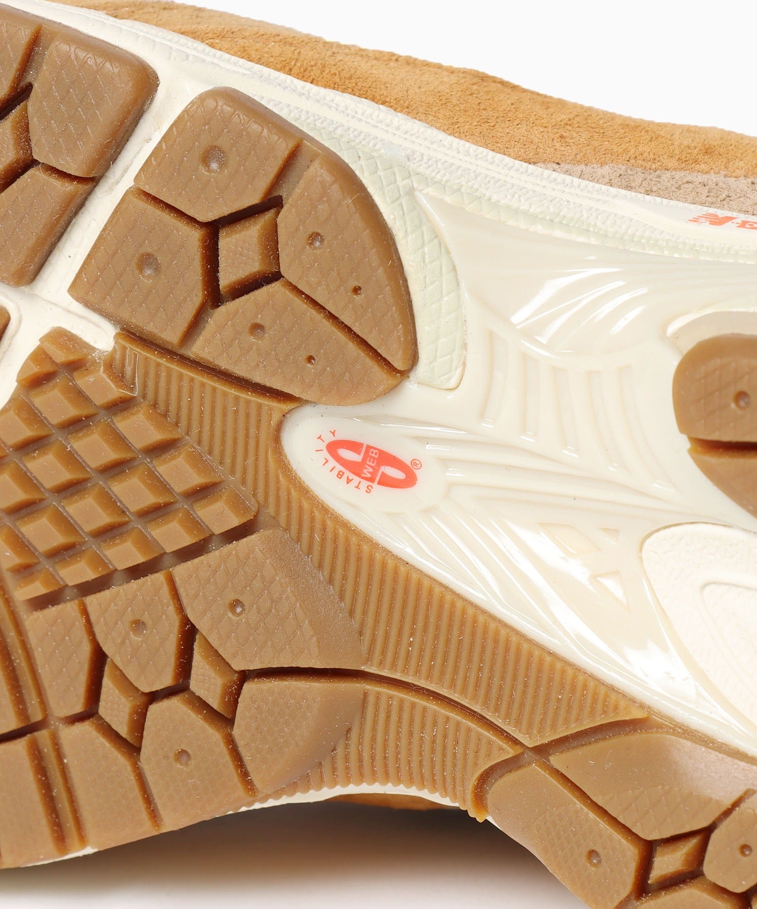 NEW BALANCE / M2002R GORE-TEX