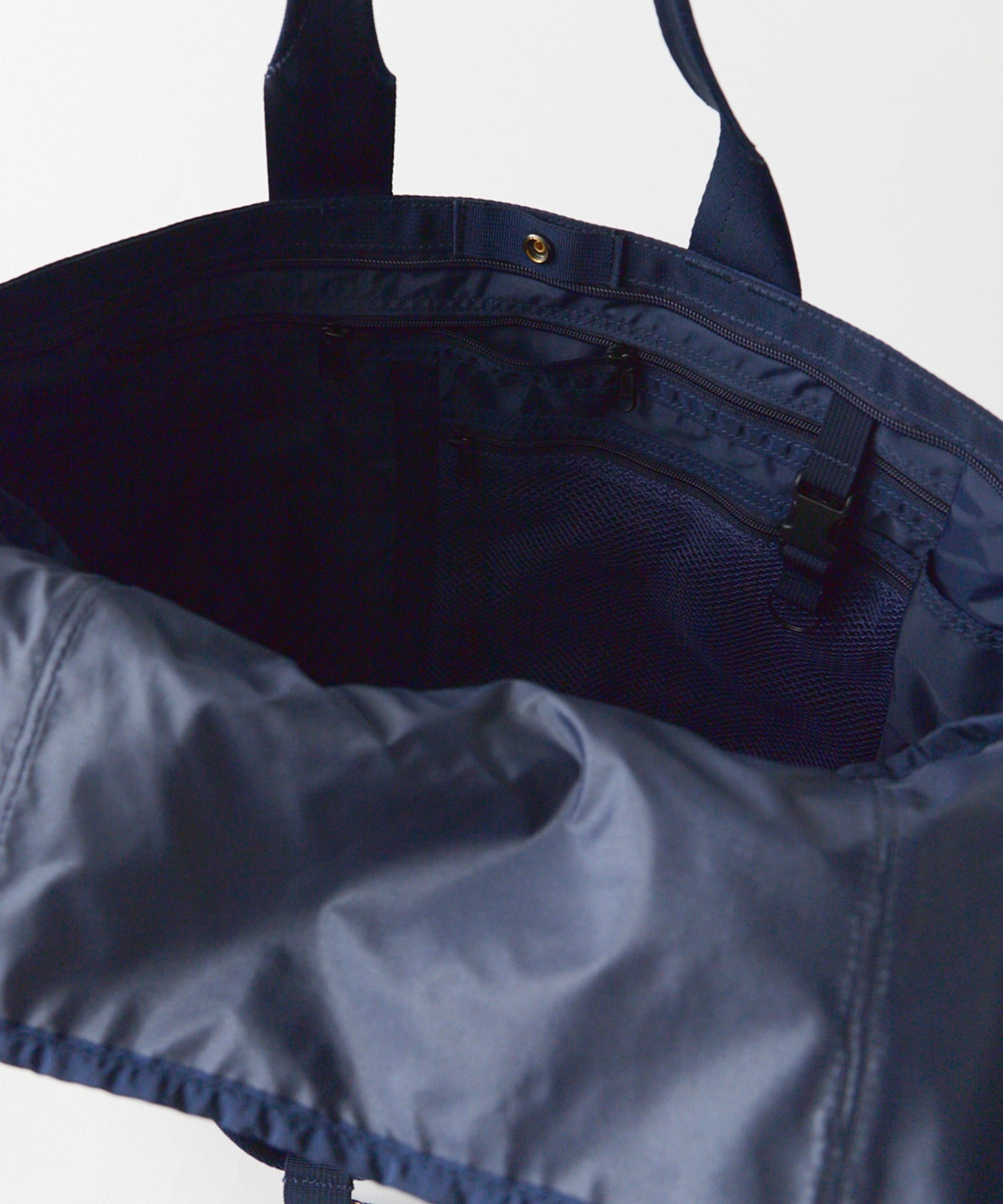 BRIEFING / DISCRETE TOTE M MW GEN Ⅱ