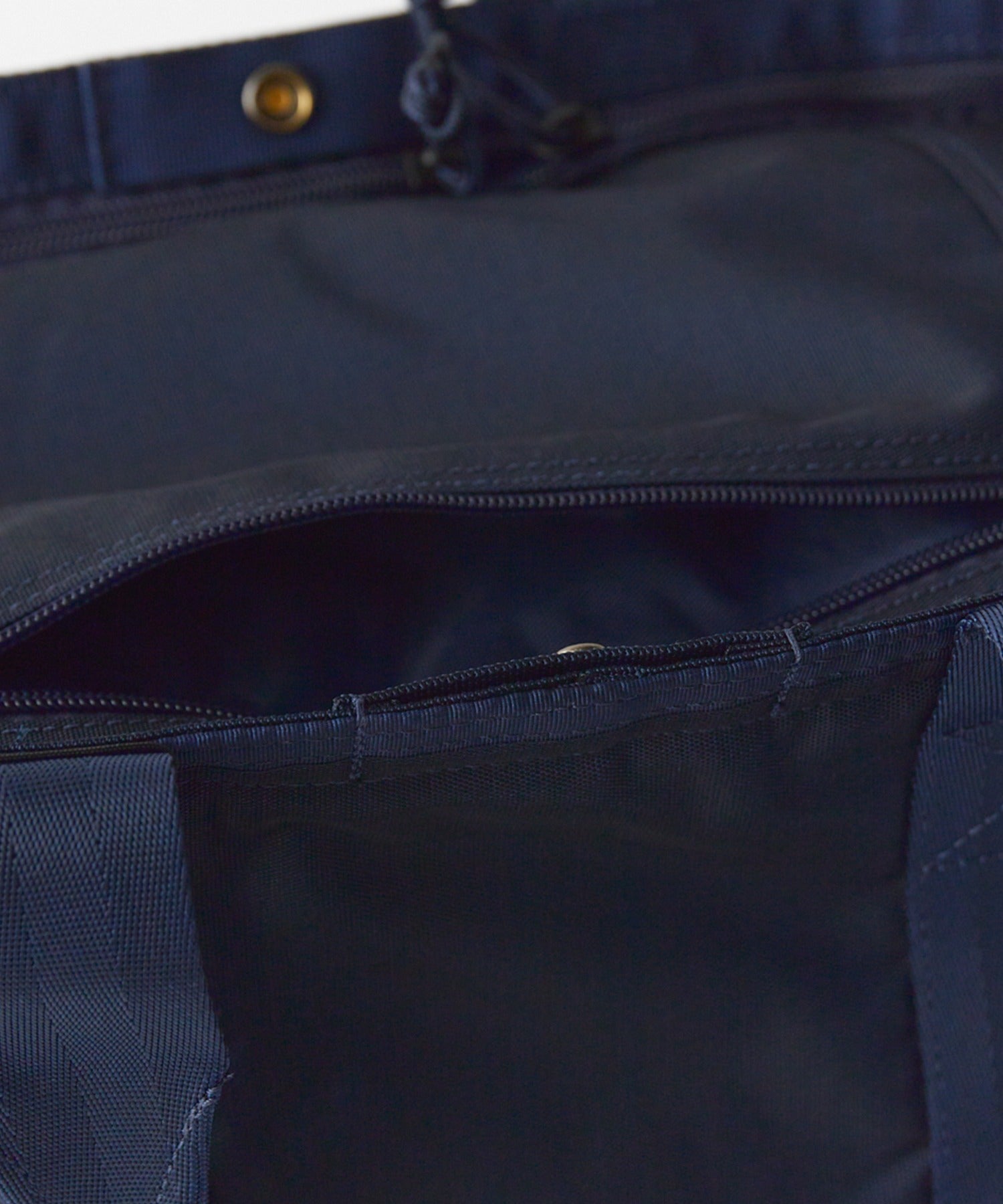 BRIEFING / DISCRETE TOTE M MW GEN Ⅱ