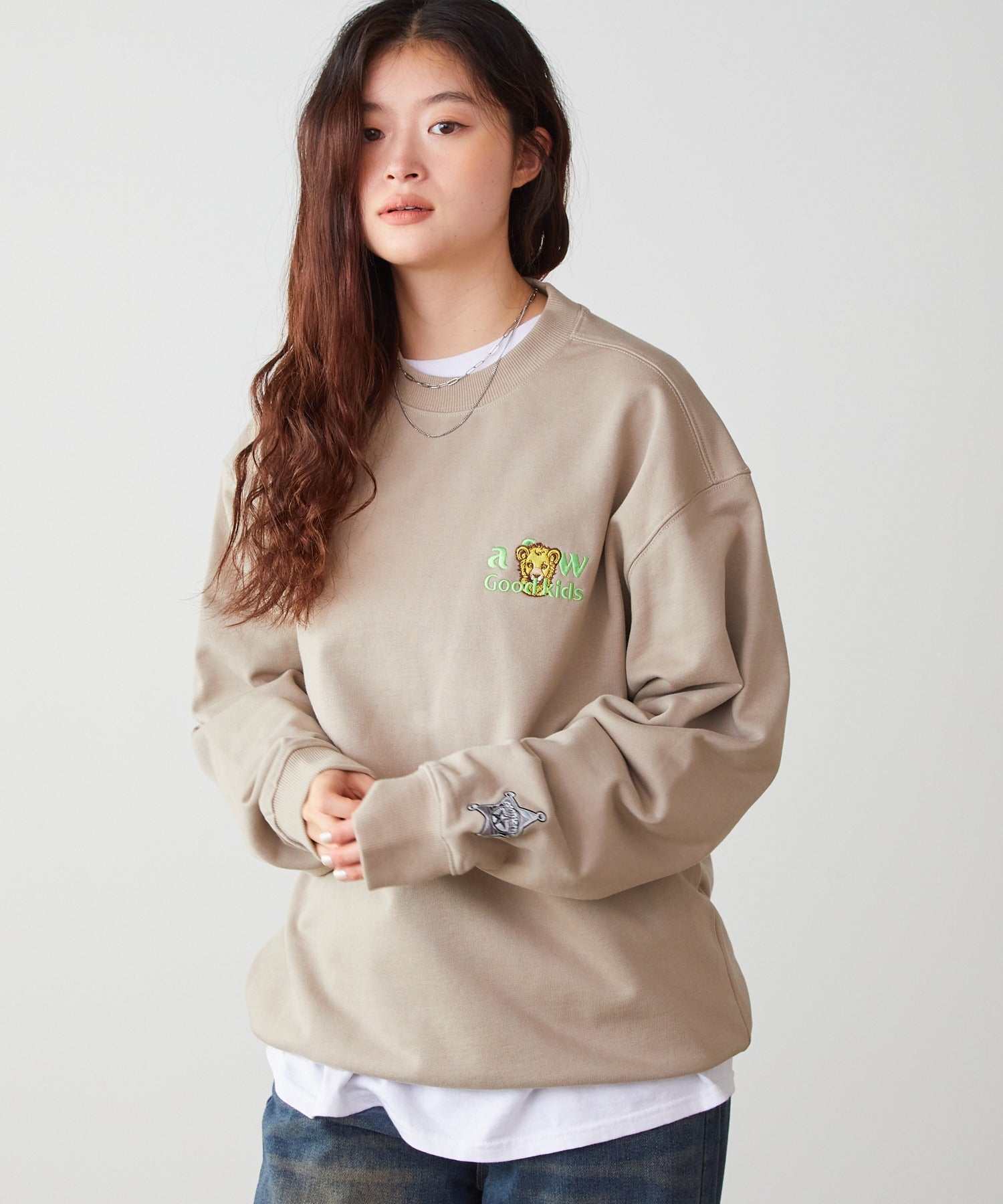 重盛さと美 × MASIWEI COLLABO COLLECTION LION LOGO CREW SWEAT