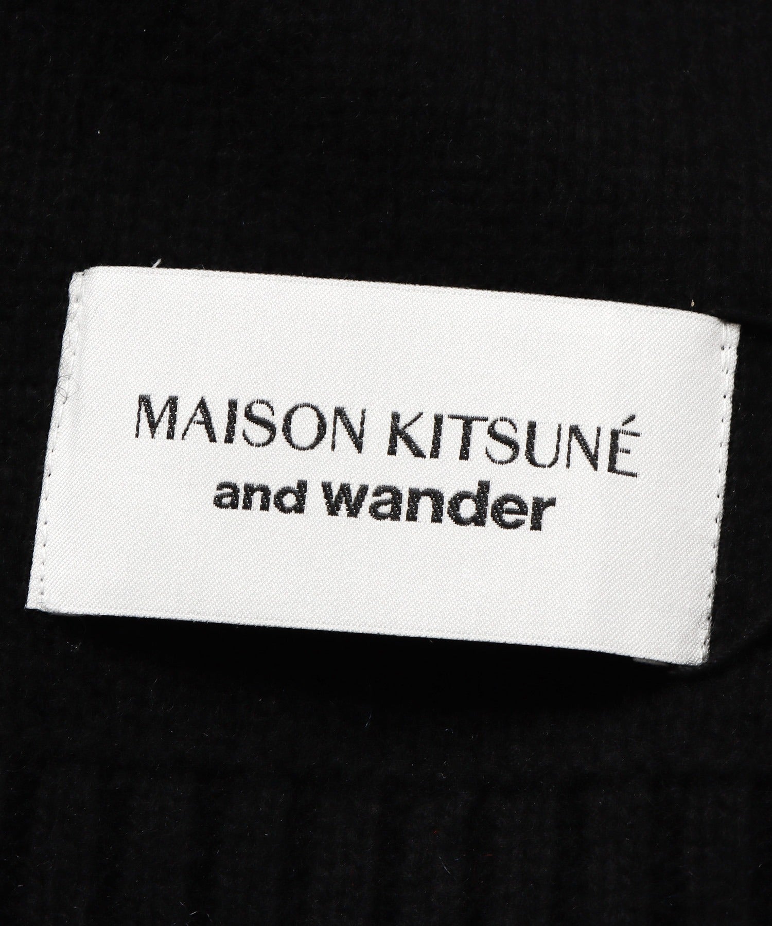 and wander/アンドワンダー×Maison Kitsune/メゾン キツネ knit stole