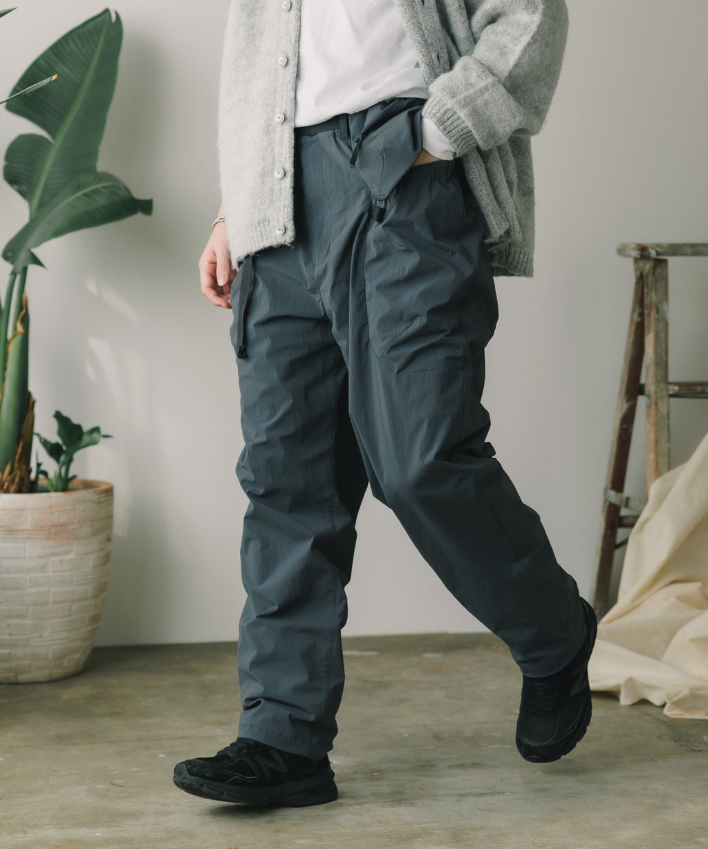 Zak pants IV / karu-stretch taffeta II