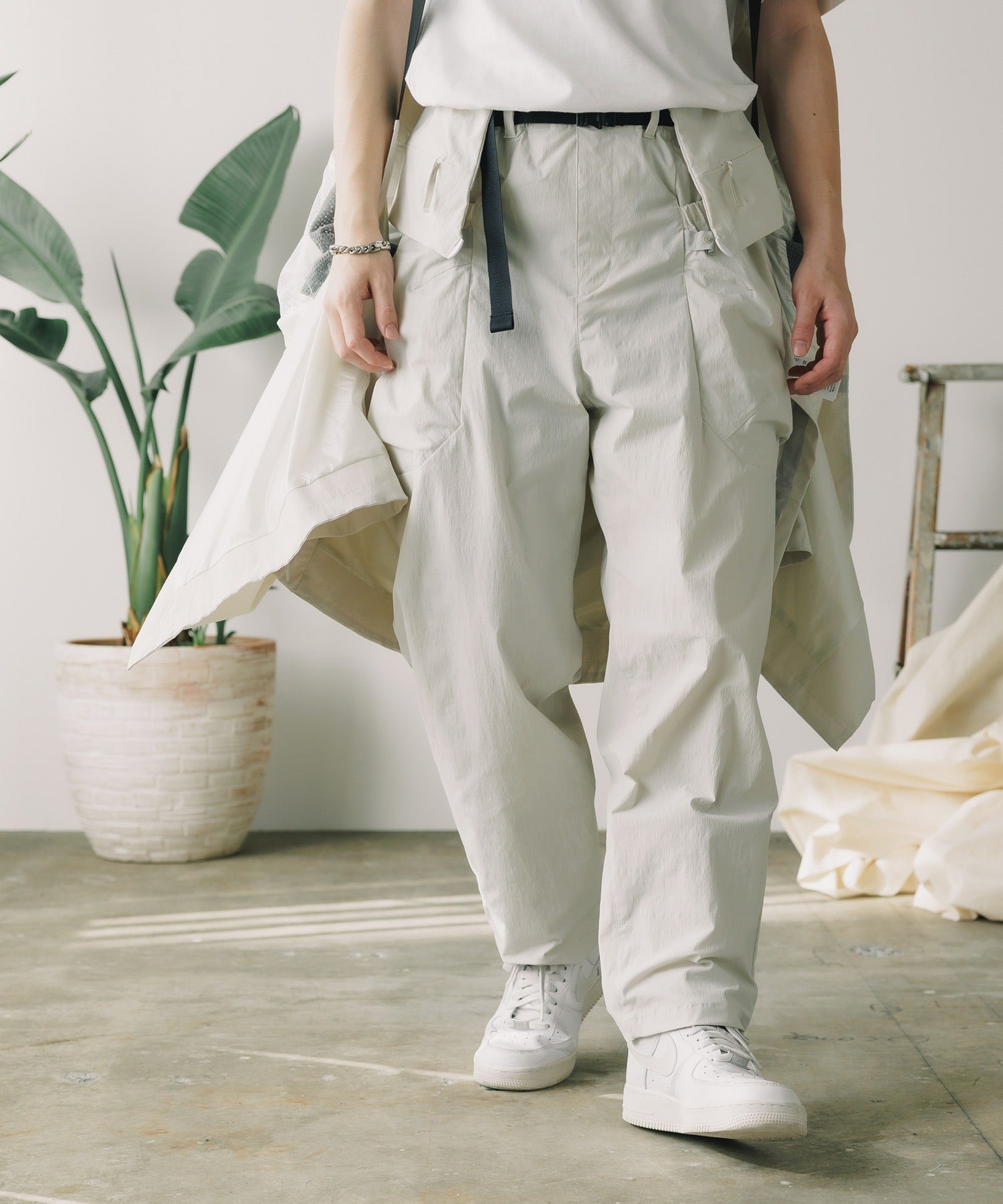 Zak pants IV / karu-stretch taffeta II