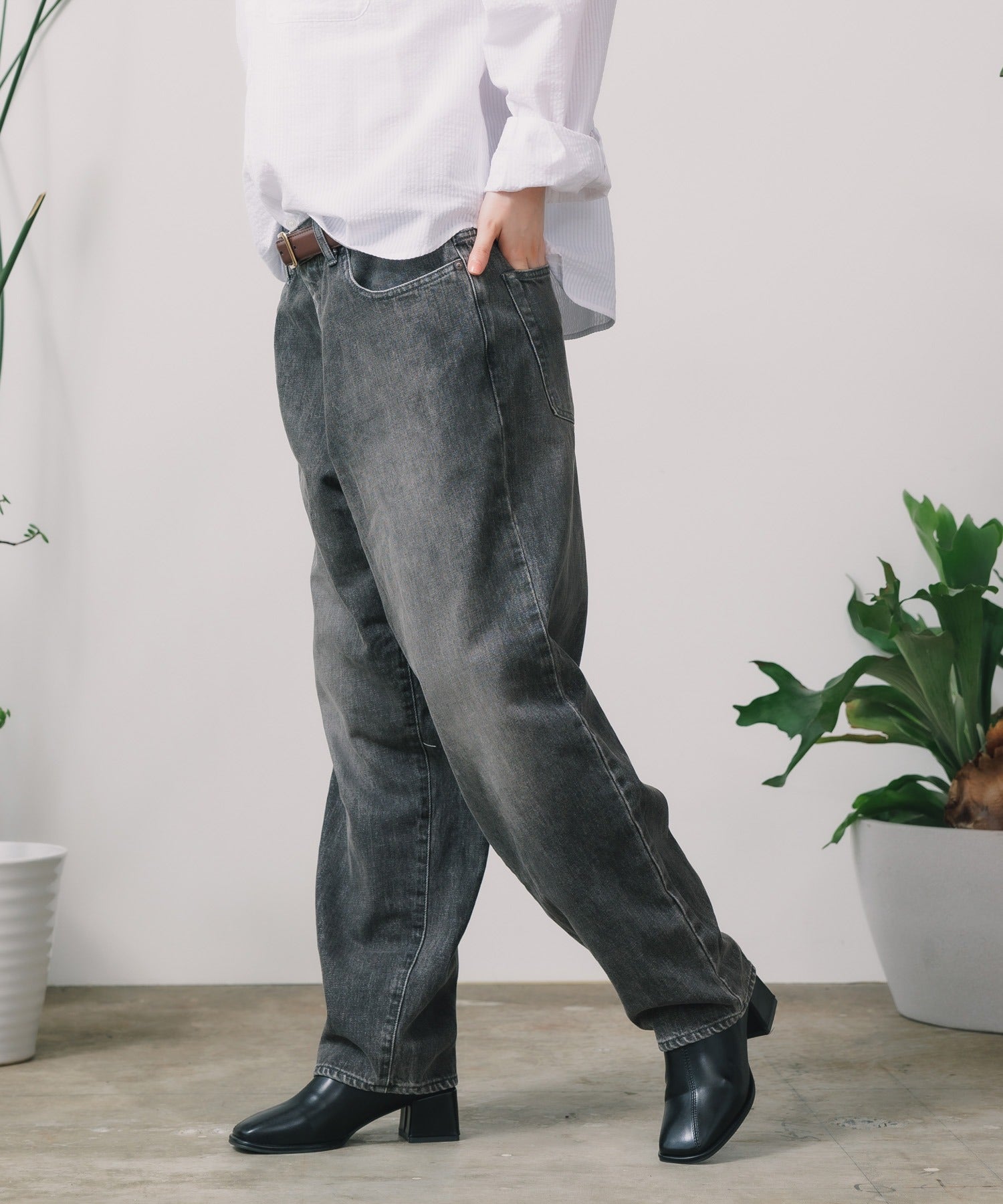 CALEE / VINTAGE REPRODUCT WIDE SILHOUETTE DENIM USED BLACK / ヴィンテージリプロダクトデニムパンツ