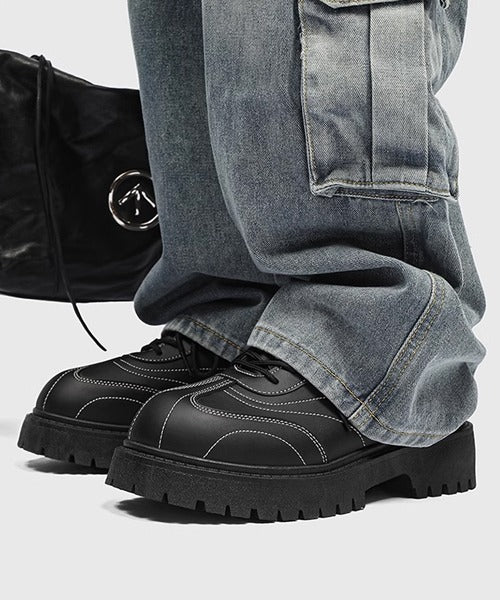 Theater code / stitch line leather sneaker