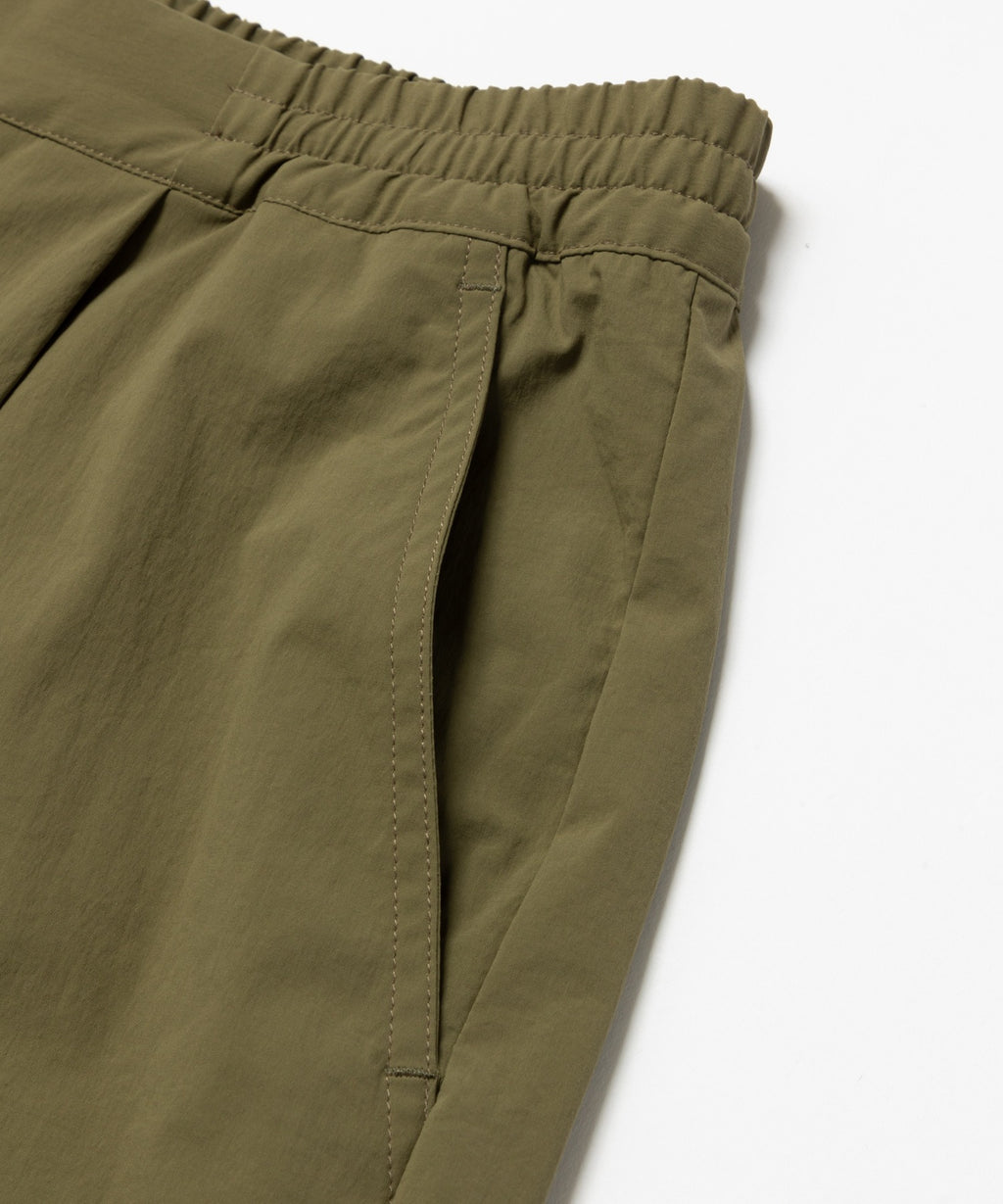 MR.OLIVE | STRETCH WASHABLE NYLON / ONE TACK SHORTS ストレッチウォッシャブルナイロン ワンタックショーツ