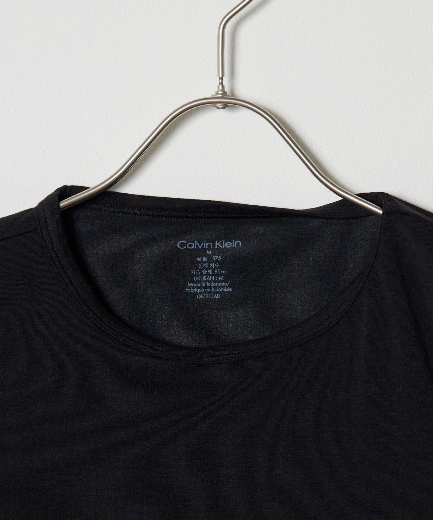 Calvin Klein / T-SHIRT BRALETTE