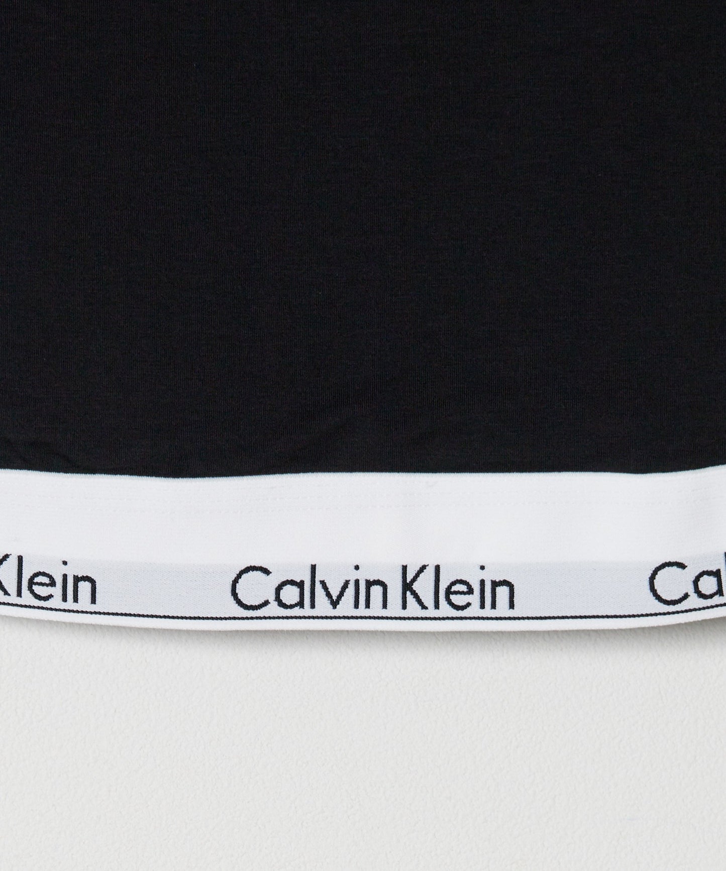 Calvin Klein / T-SHIRT BRALETTE
