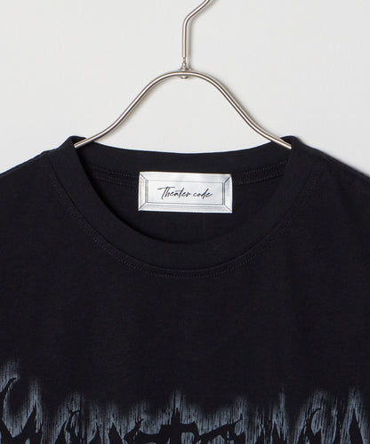 Theater code / dragon print tee shirt