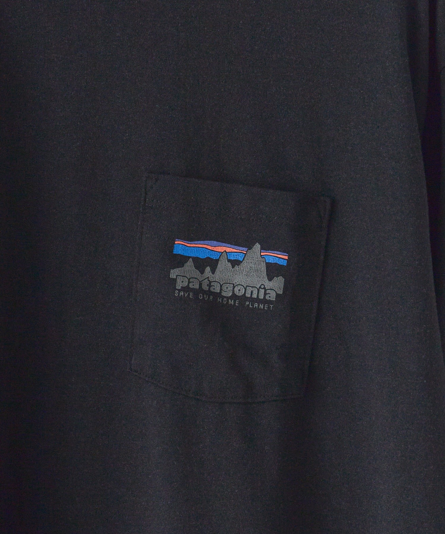 M'S L/S '73 SKYLINE POCKET RESPONSIBILI-TEE