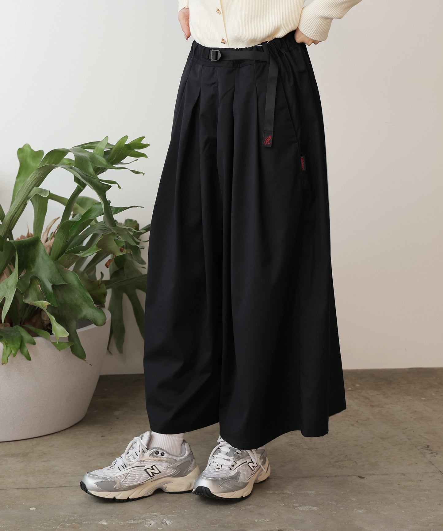 Gramicci / STRETCH GABARDIN FLARE PANT