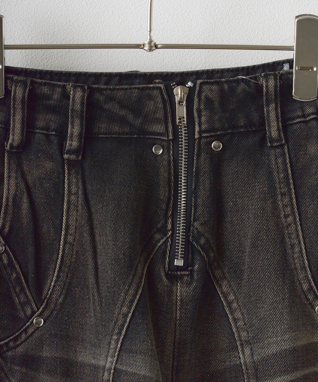 Theater code / irregular switching graffiti denim pants