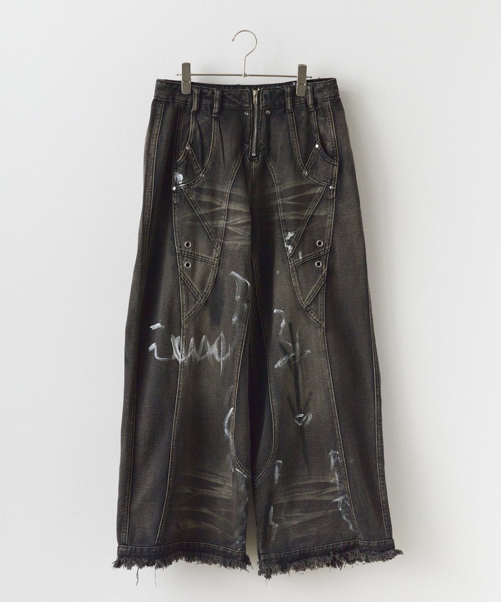 Theater code / irregular switching graffiti denim pants