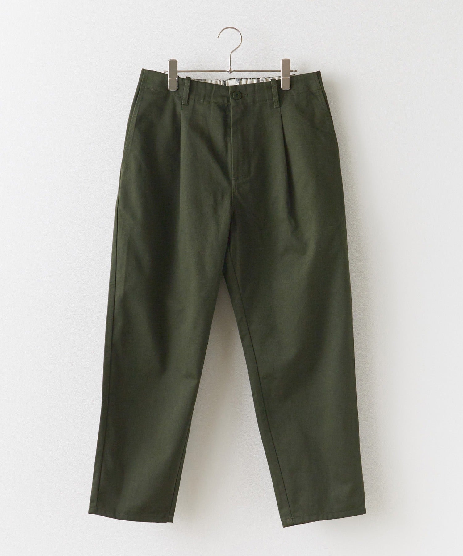 TUCK TAPERED PANTS