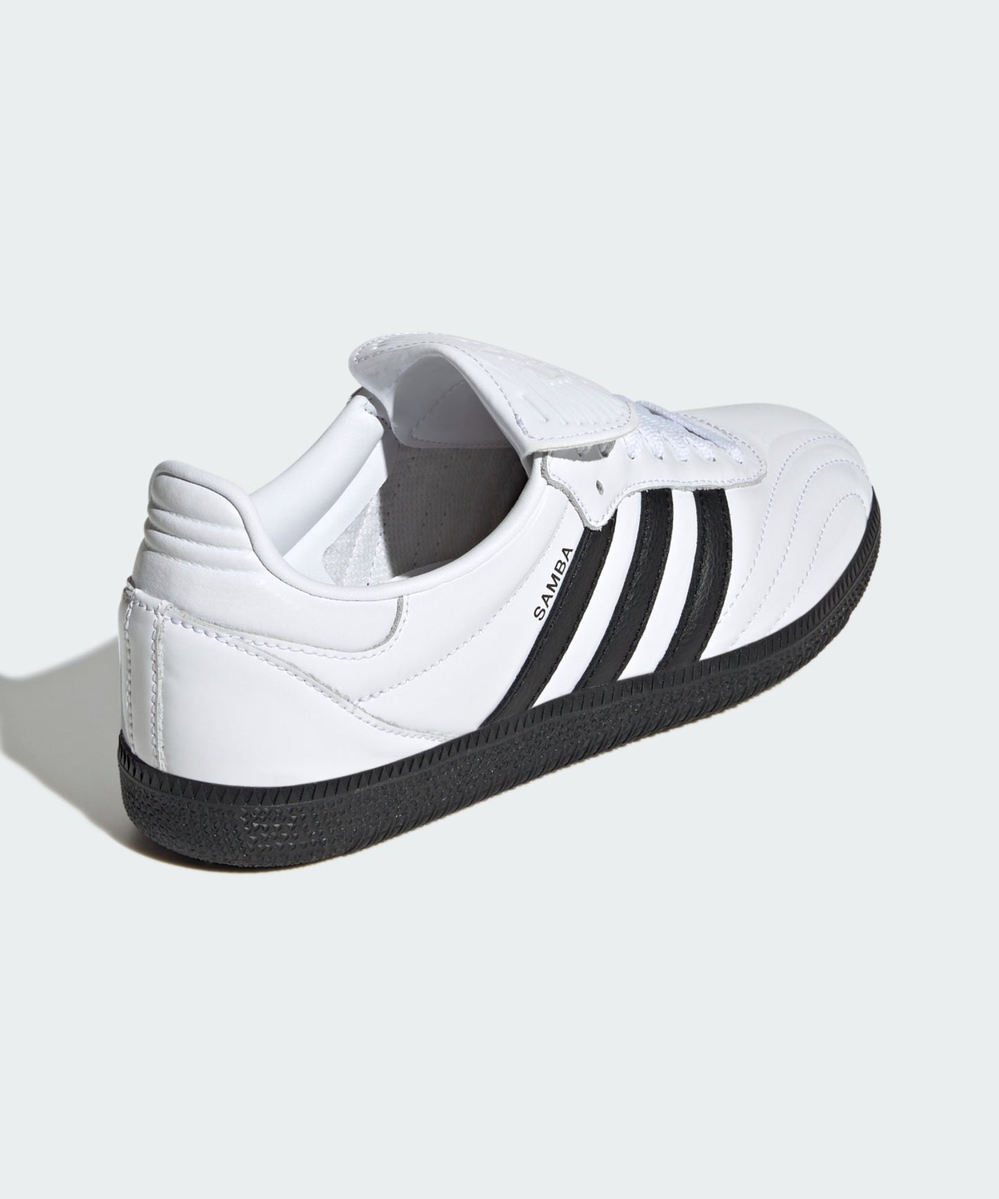 adidas /  SAMBA LT
