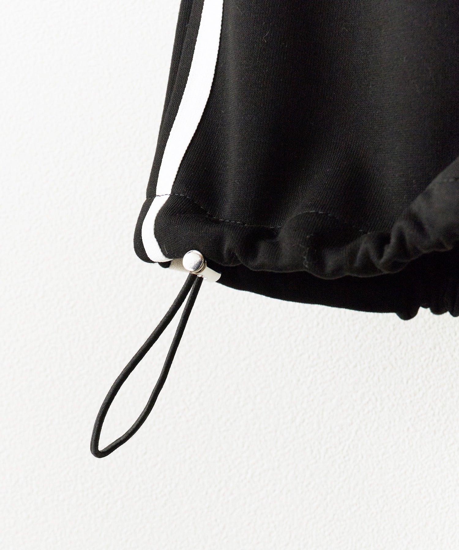 AO.2 / Side Line Ribbon Sweat Pants