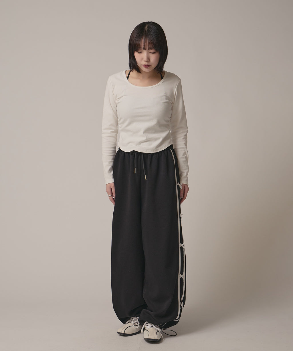 AO.2 / Side Line Ribbon Sweat Pants
