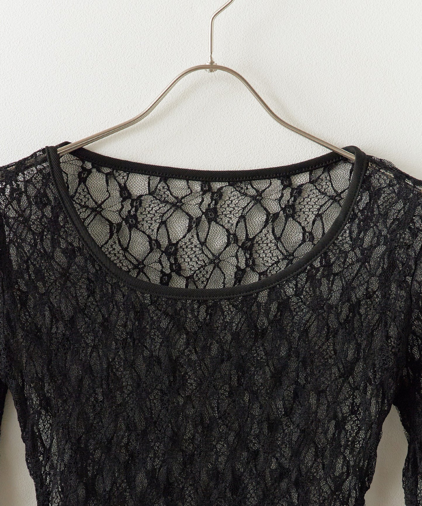 AO.2 / Sheer Lace Tops