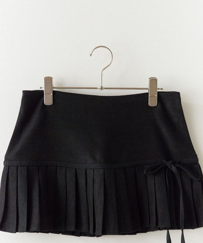 AO.2 / Switching Pleats Mini Skirt