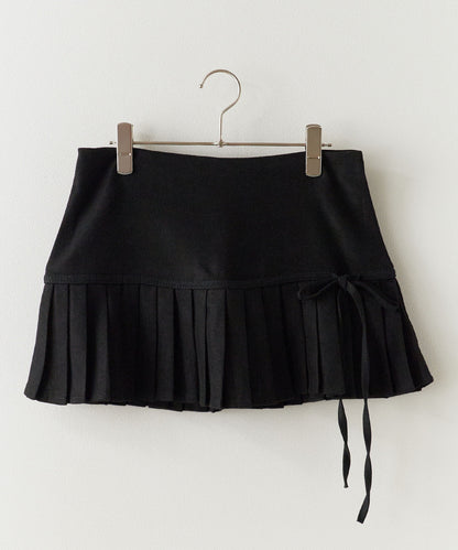 AO.2 / Switching Pleats Mini Skirt