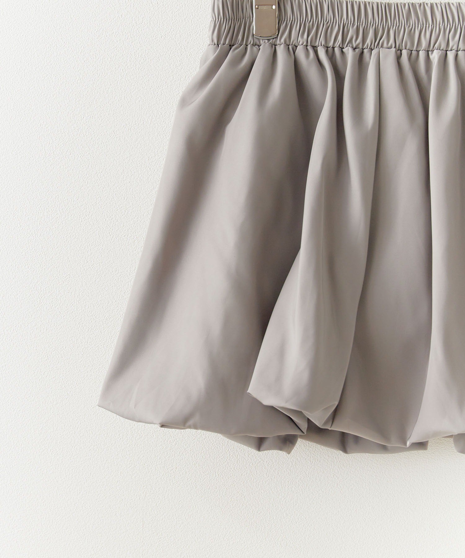 AO.2 / Volume Balloon Mini Skirt