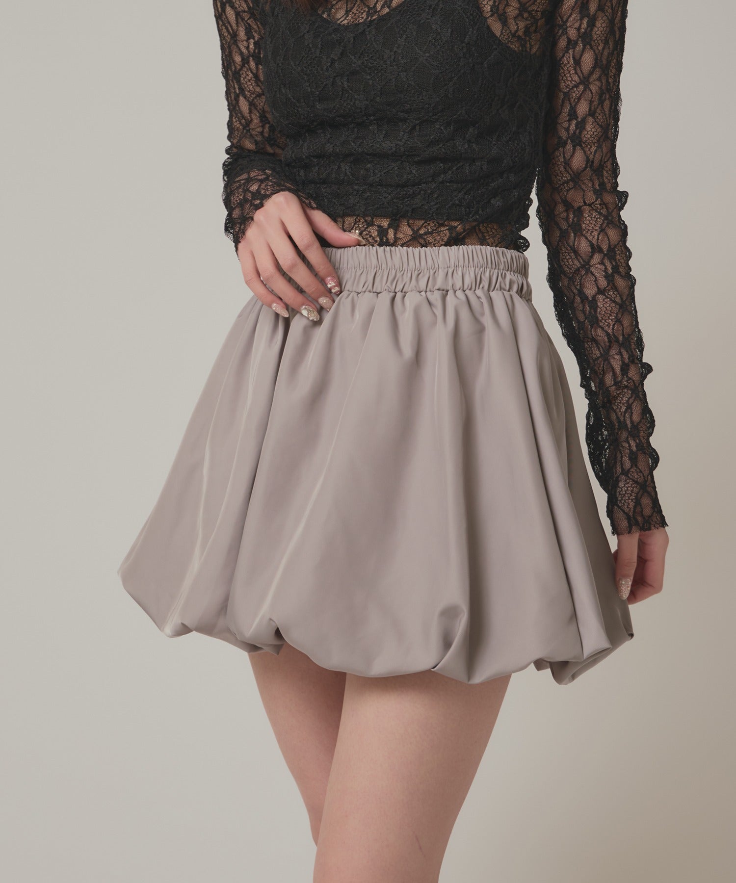 AO.2 / Volume Balloon Mini Skirt
