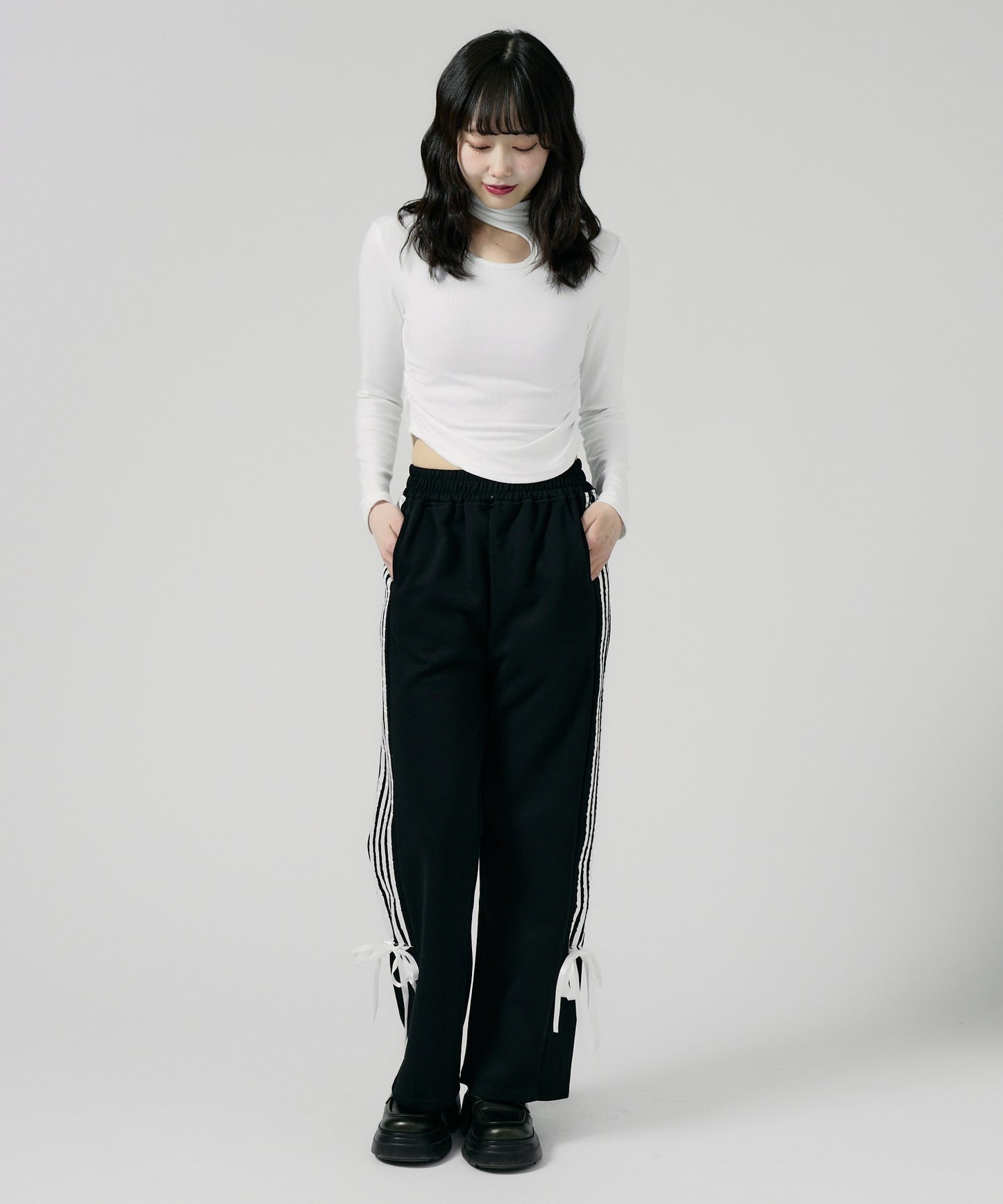 Chick / side lace up track pants サイド レースアップ トラックパンツ