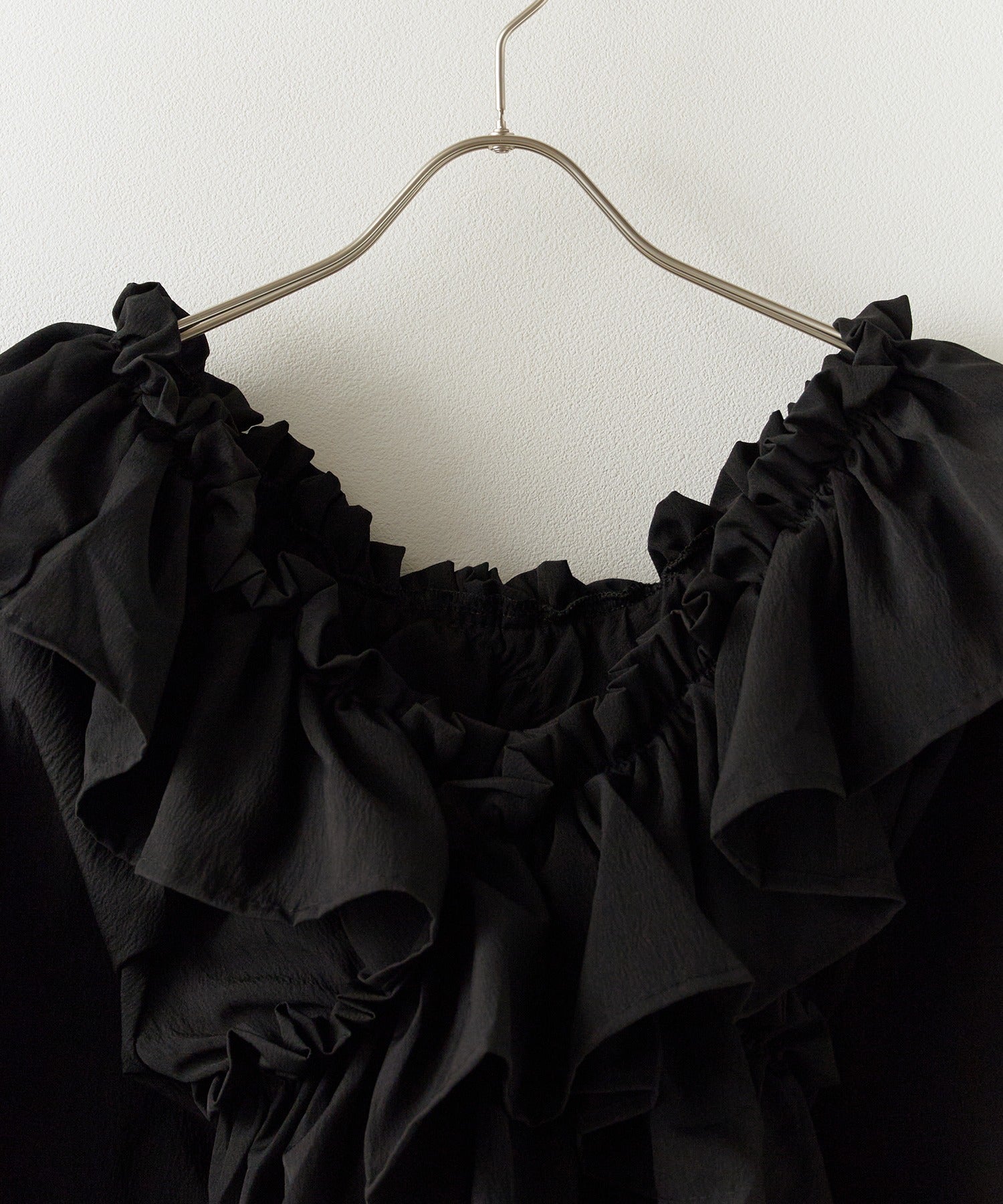 ROOPTOKYO / ショート丈 オフショル クロスリボンブラウス キャンディースリーブ