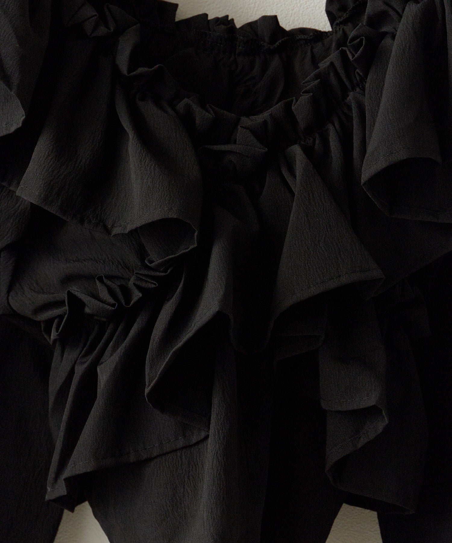 ROOPTOKYO / ショート丈 オフショル クロスリボンブラウス キャンディースリーブ