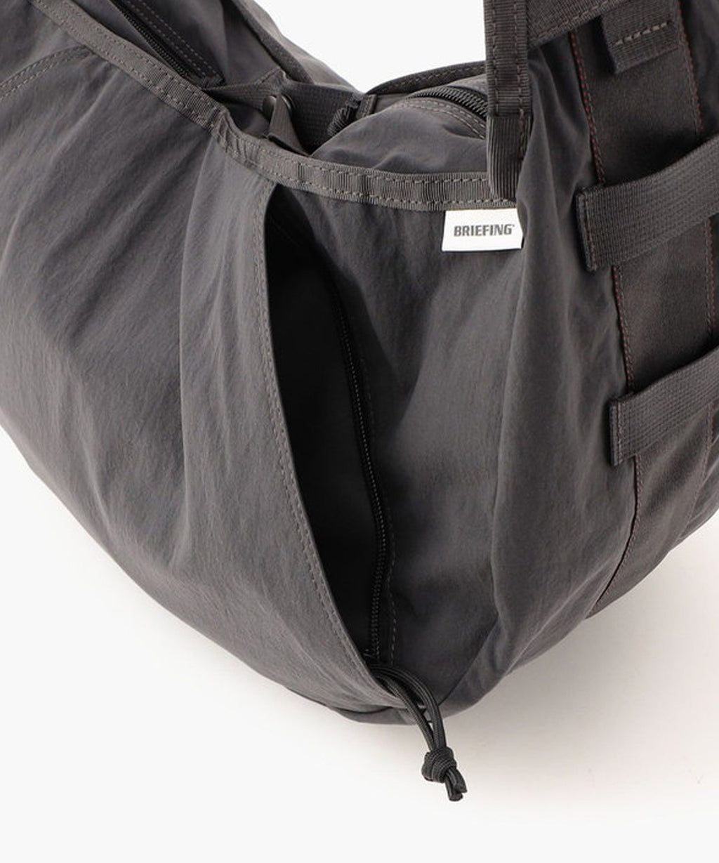 BRIEFING / HOBO BAG WIDE