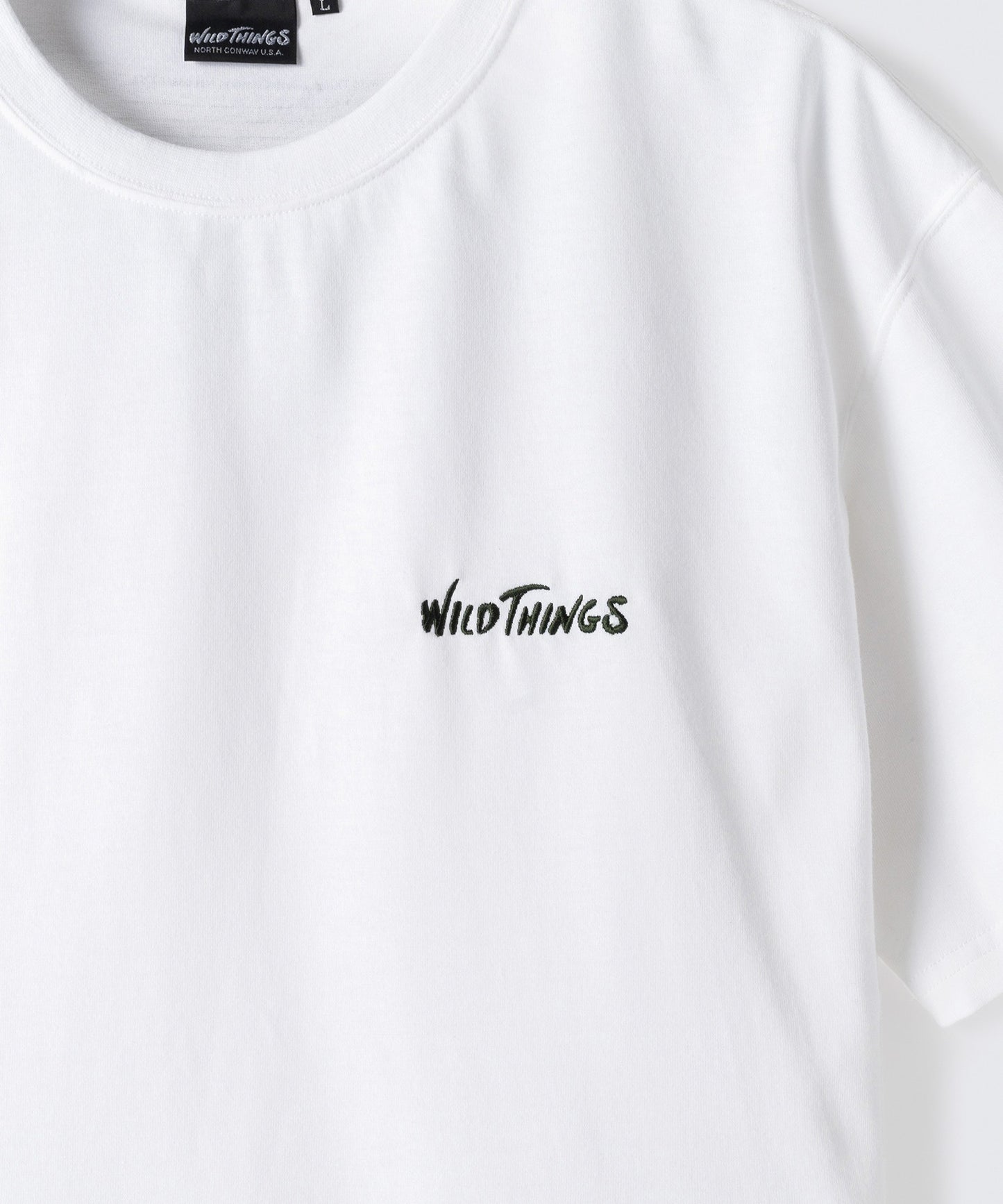 WILD THINGS / ARMY TAG PRINT TEE