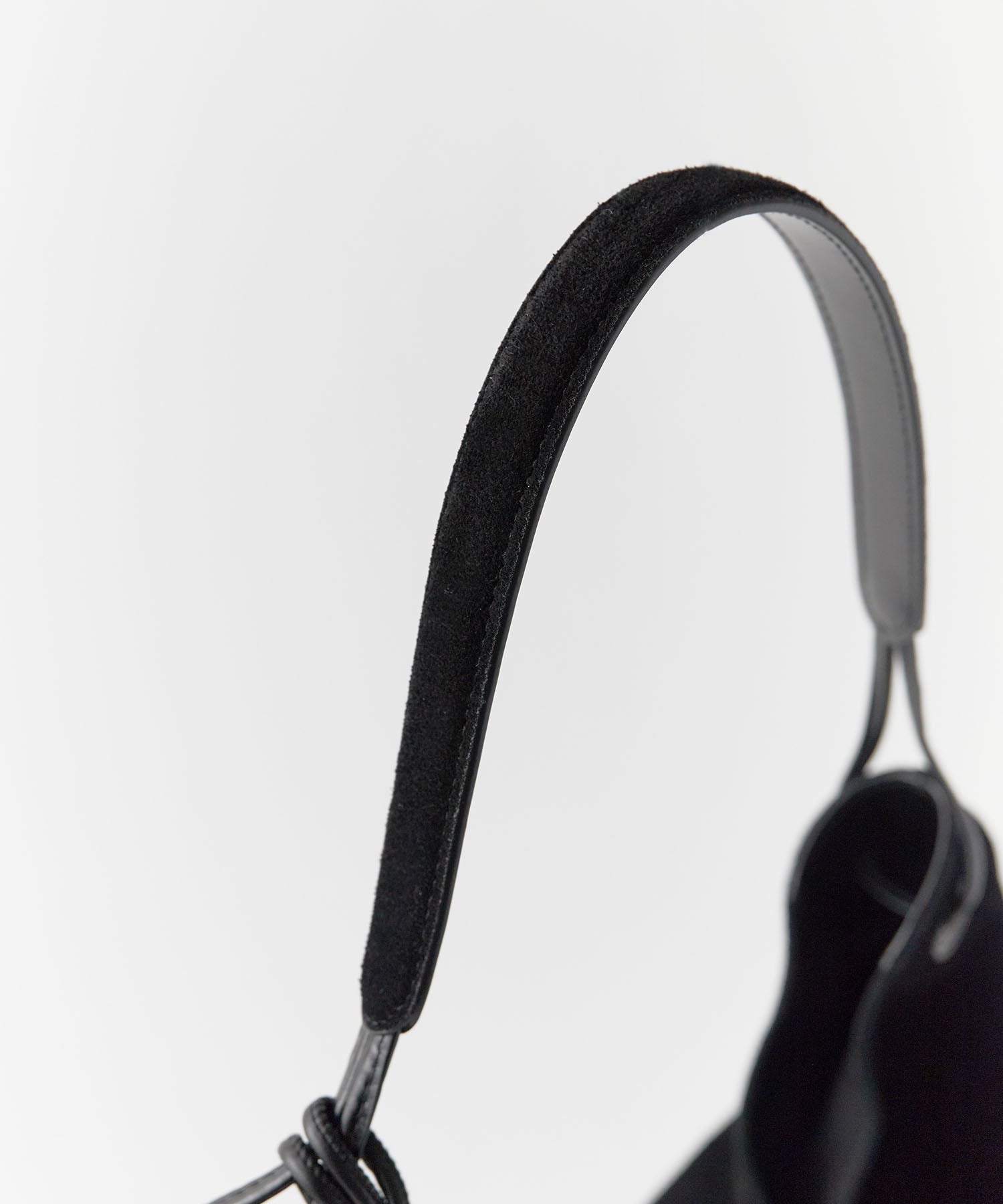 NOTHING WRITTEN / MEDIUM SHOULDER SUEDE HOBO BAG / ミディアムショルダー スエード ホーボーバッグ