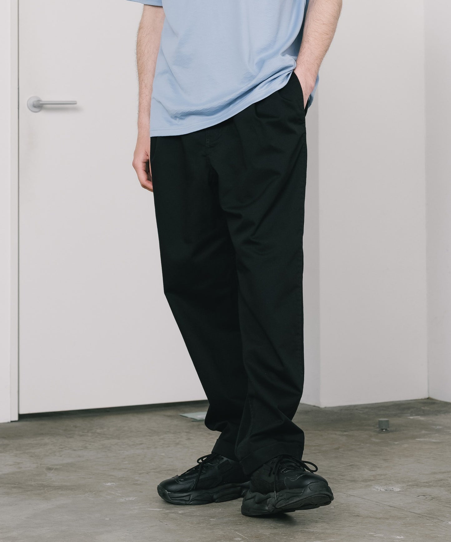 Gramicci / T/C TWILL TUCK TAPERED PANT