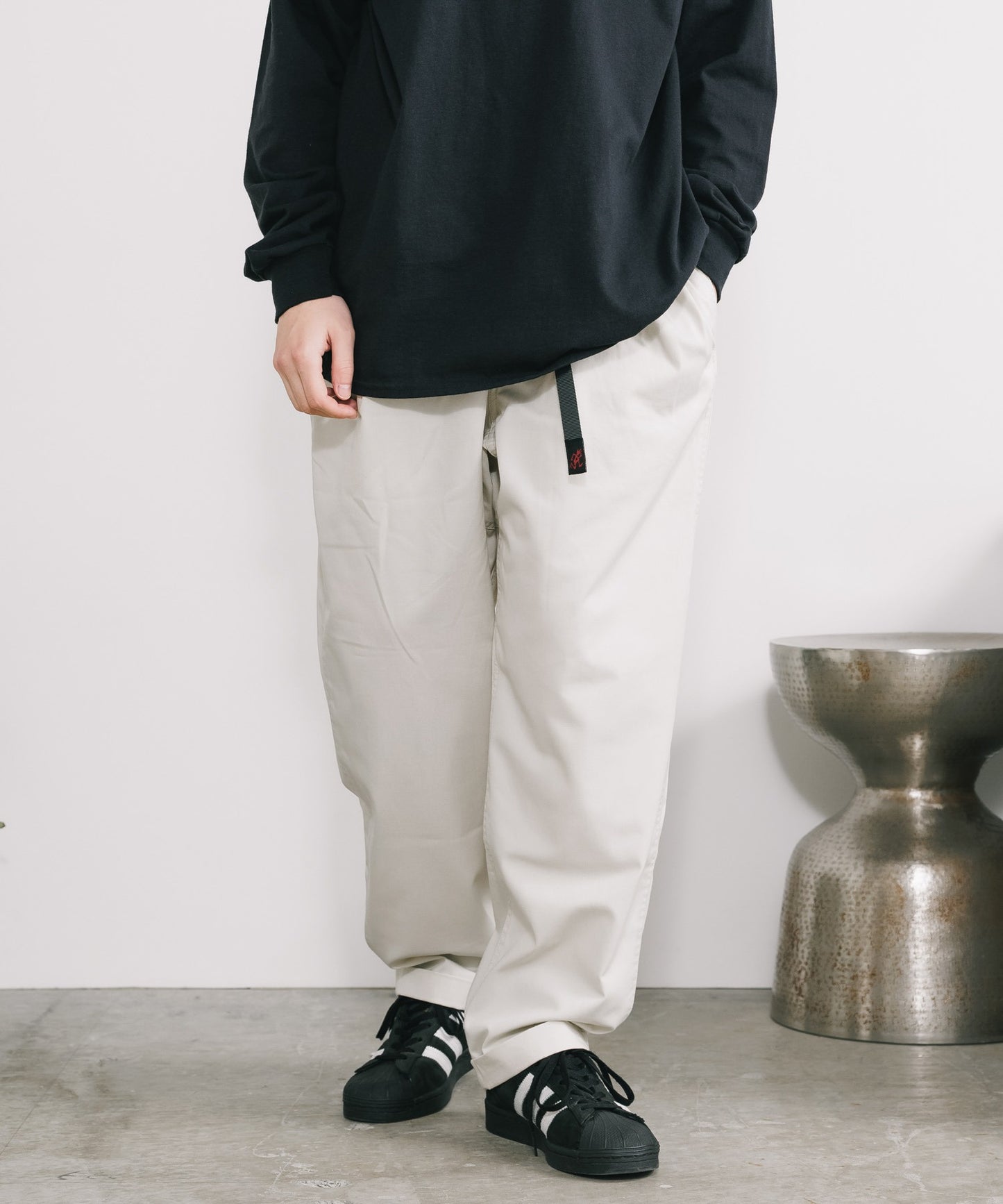 Gramicci / T/C TWILL TUCK TAPERED PANT