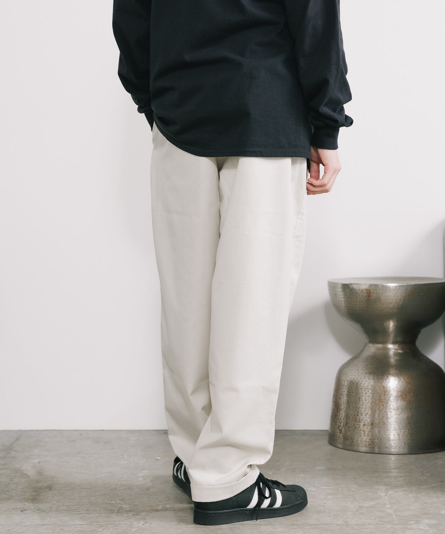 Gramicci / T/C TWILL TUCK TAPERED PANT