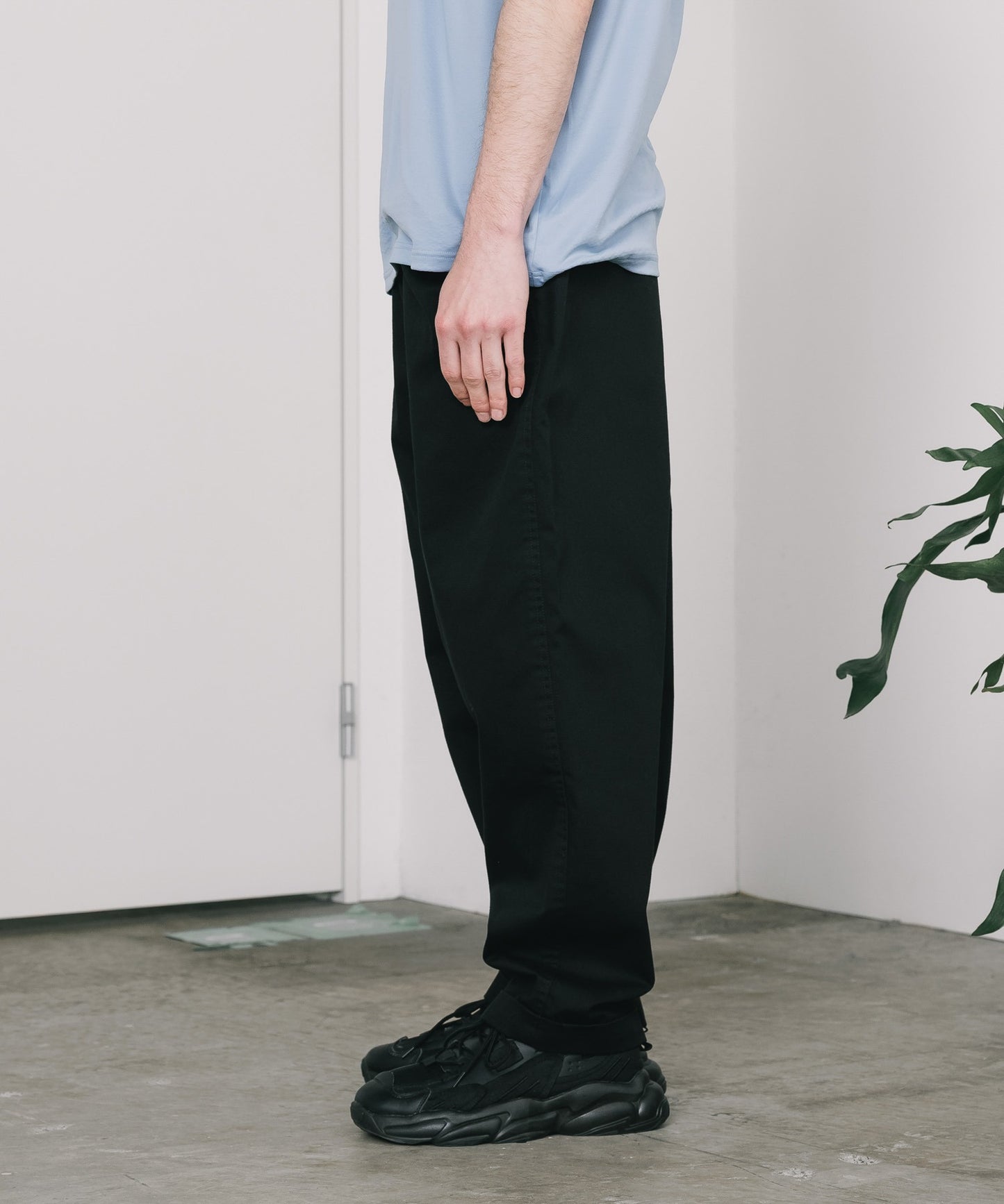 Gramicci / T/C TWILL TUCK TAPERED PANT