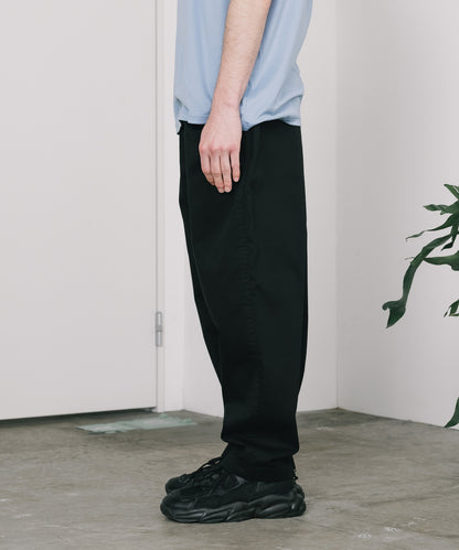 Gramicci / T/C TWILL TUCK TAPERED PANT