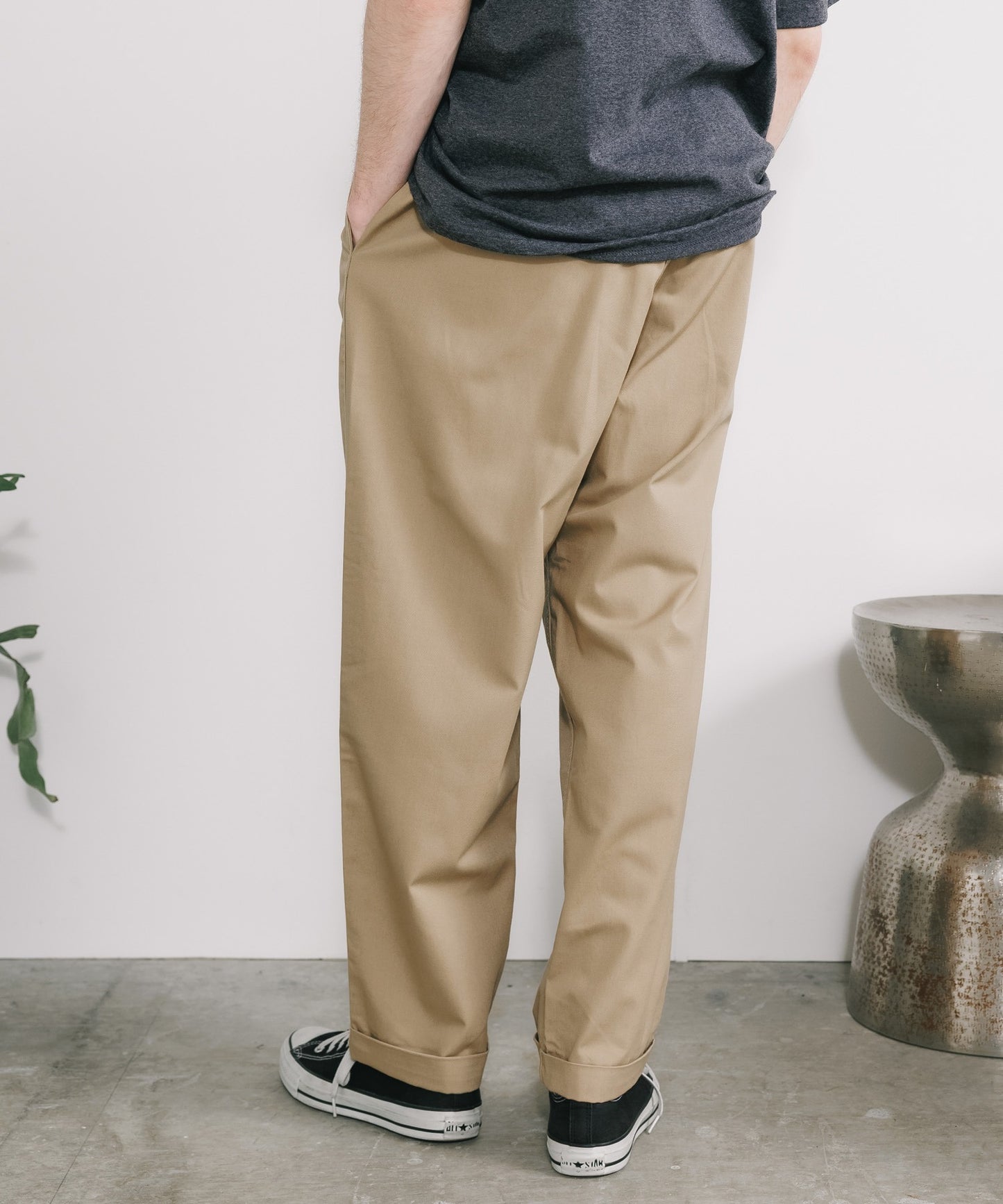 Gramicci / T/C TWILL TUCK TAPERED PANT