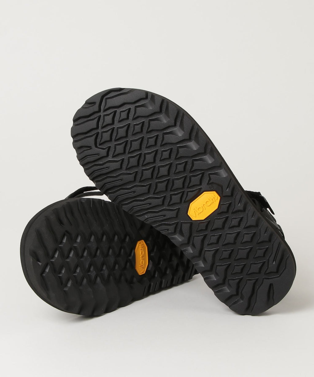 and wander / Ny JQ tape sandals