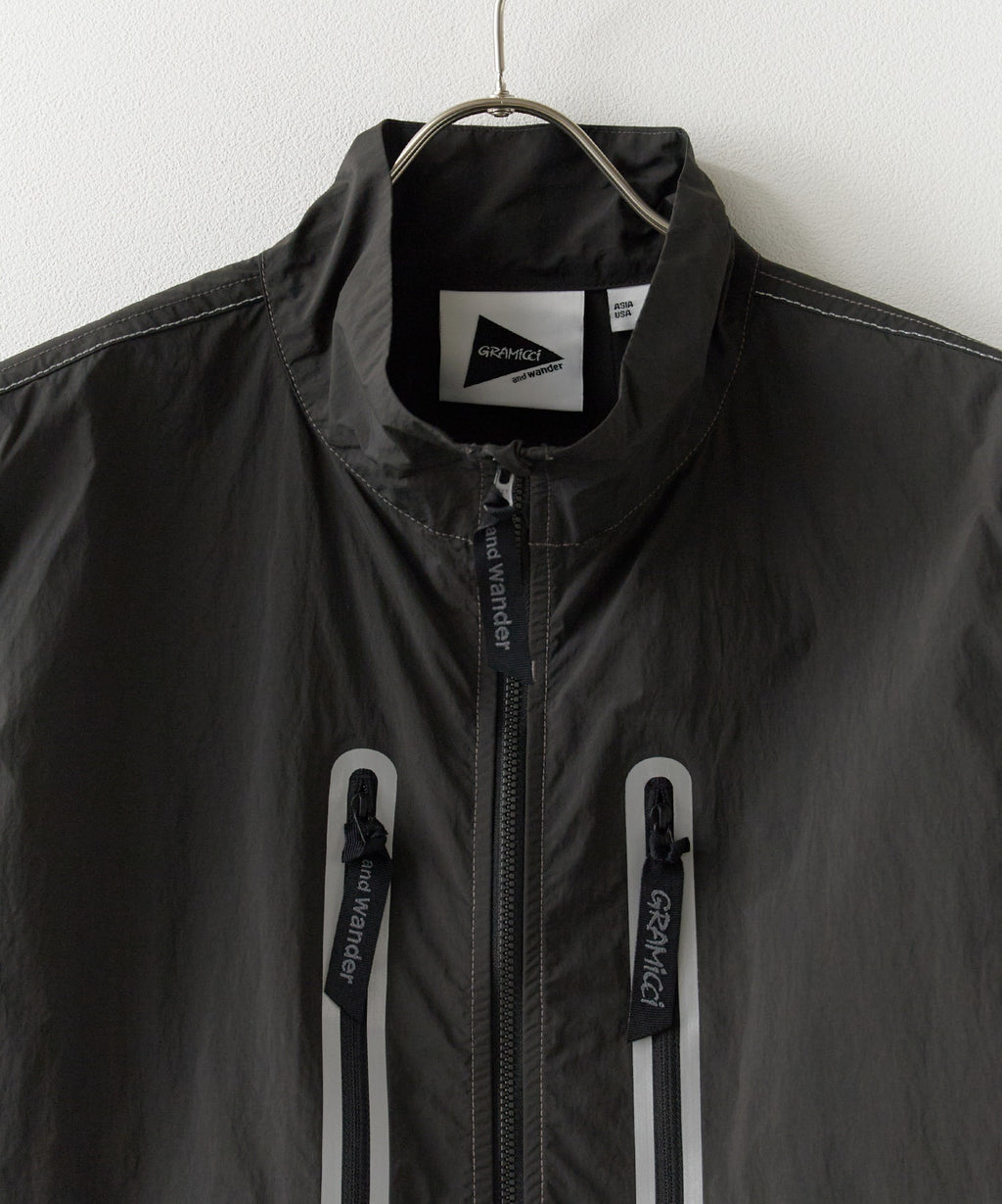 and wander×Gramicci / brushed nylon vest
