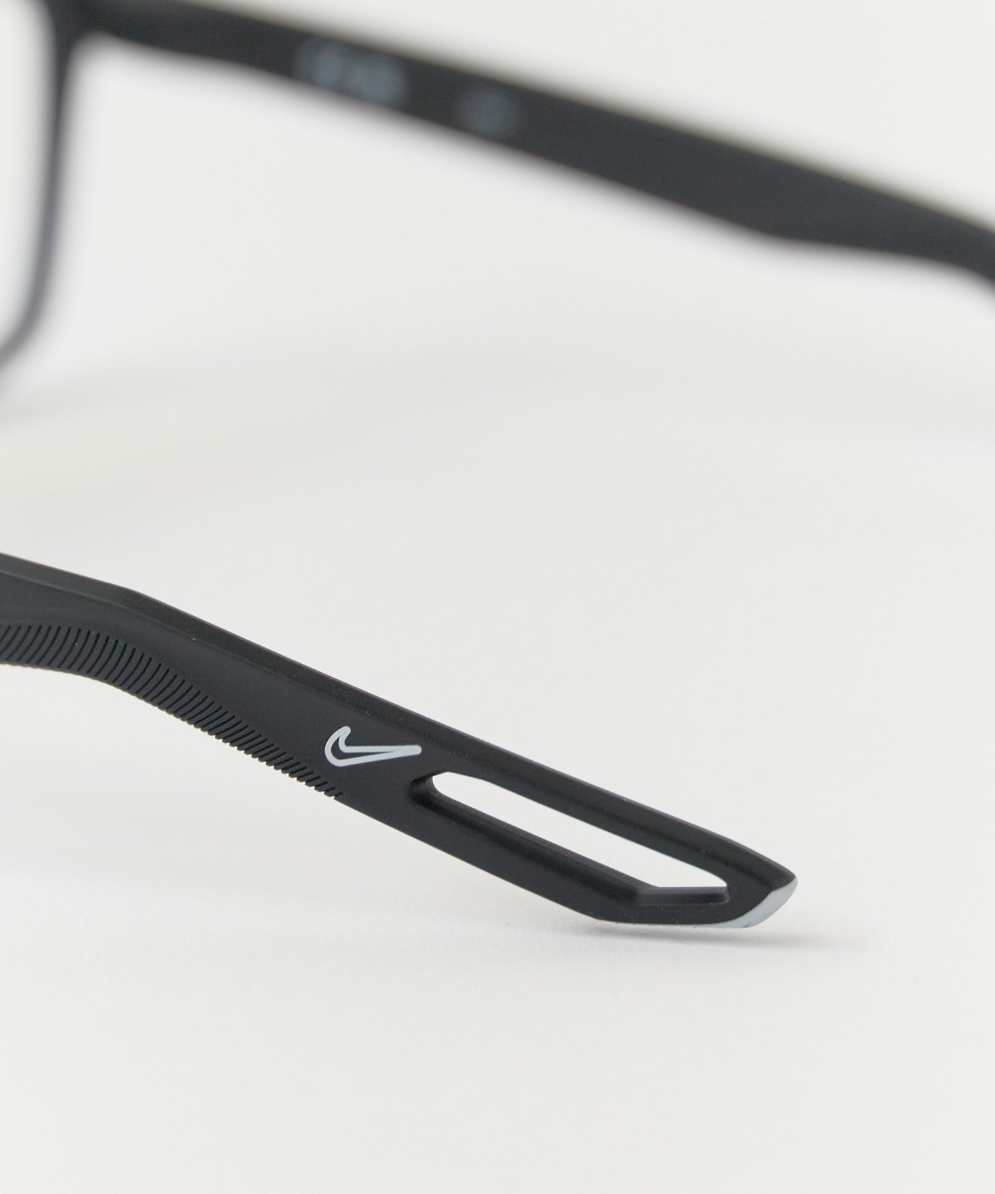 NIKE/ マーションジャパン NV05 LB DZ7269