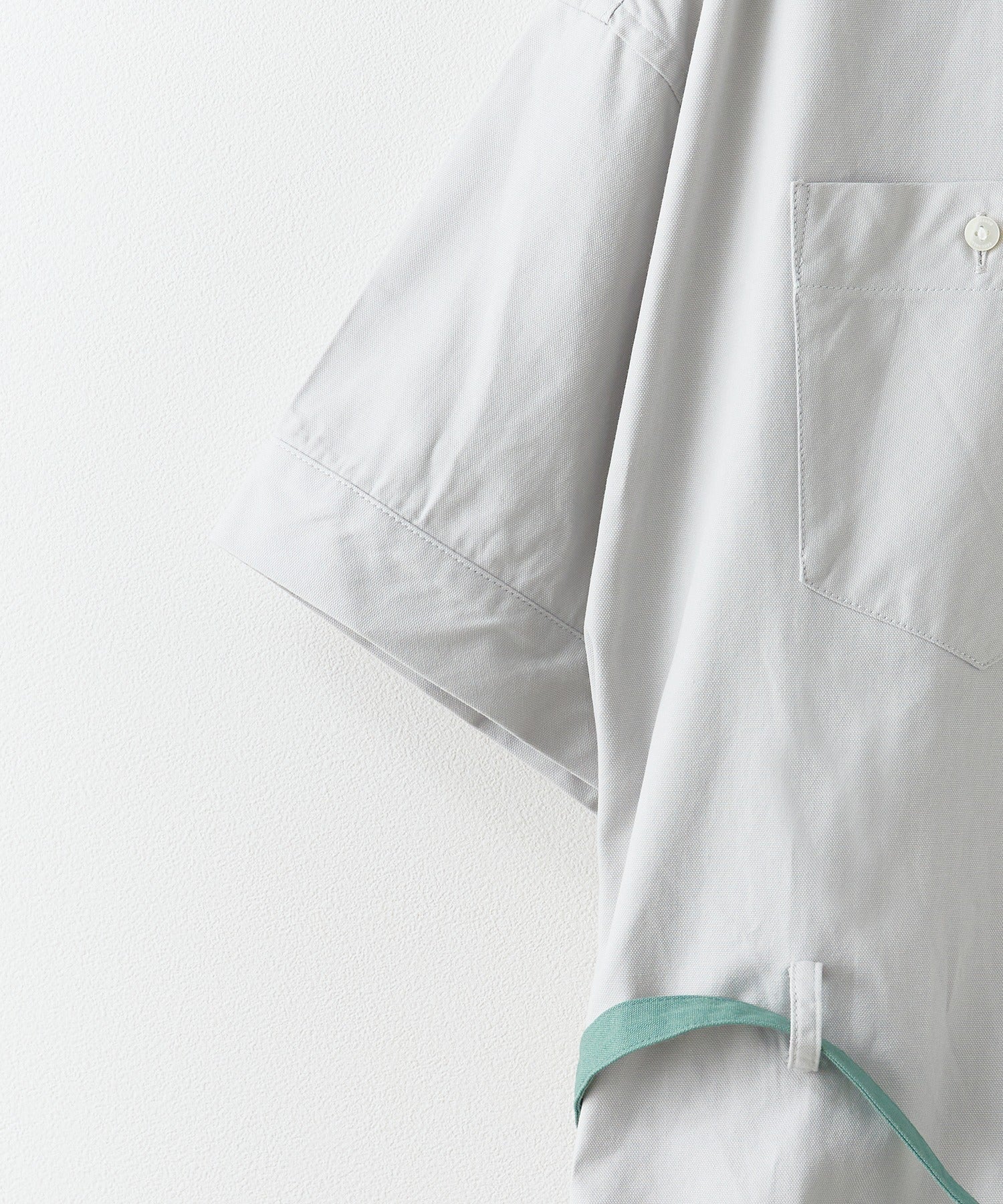 FACETASMxNicolai Bergmann / BELTED SHIRT